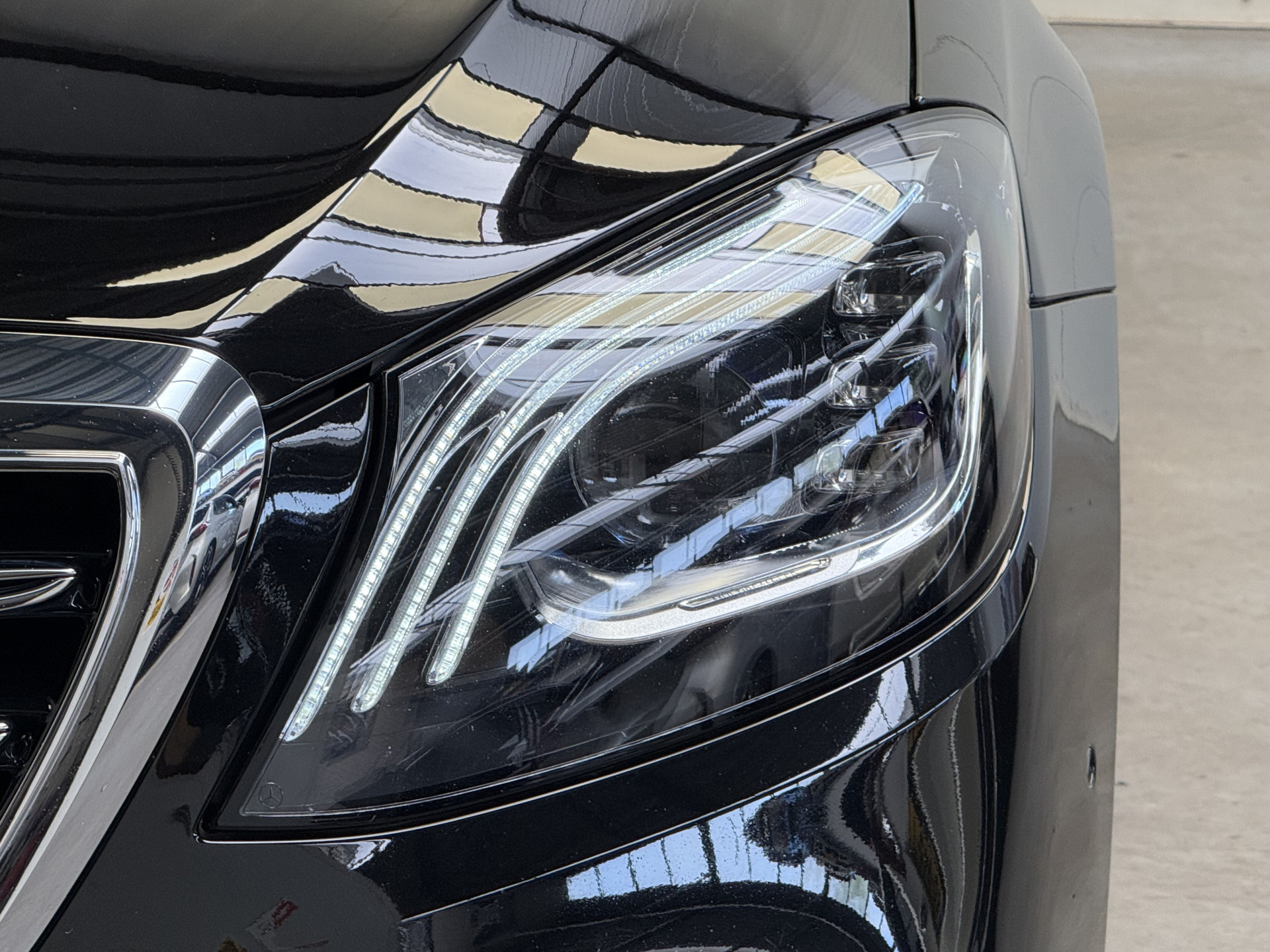 Foto van Mercedes-Benz S 500