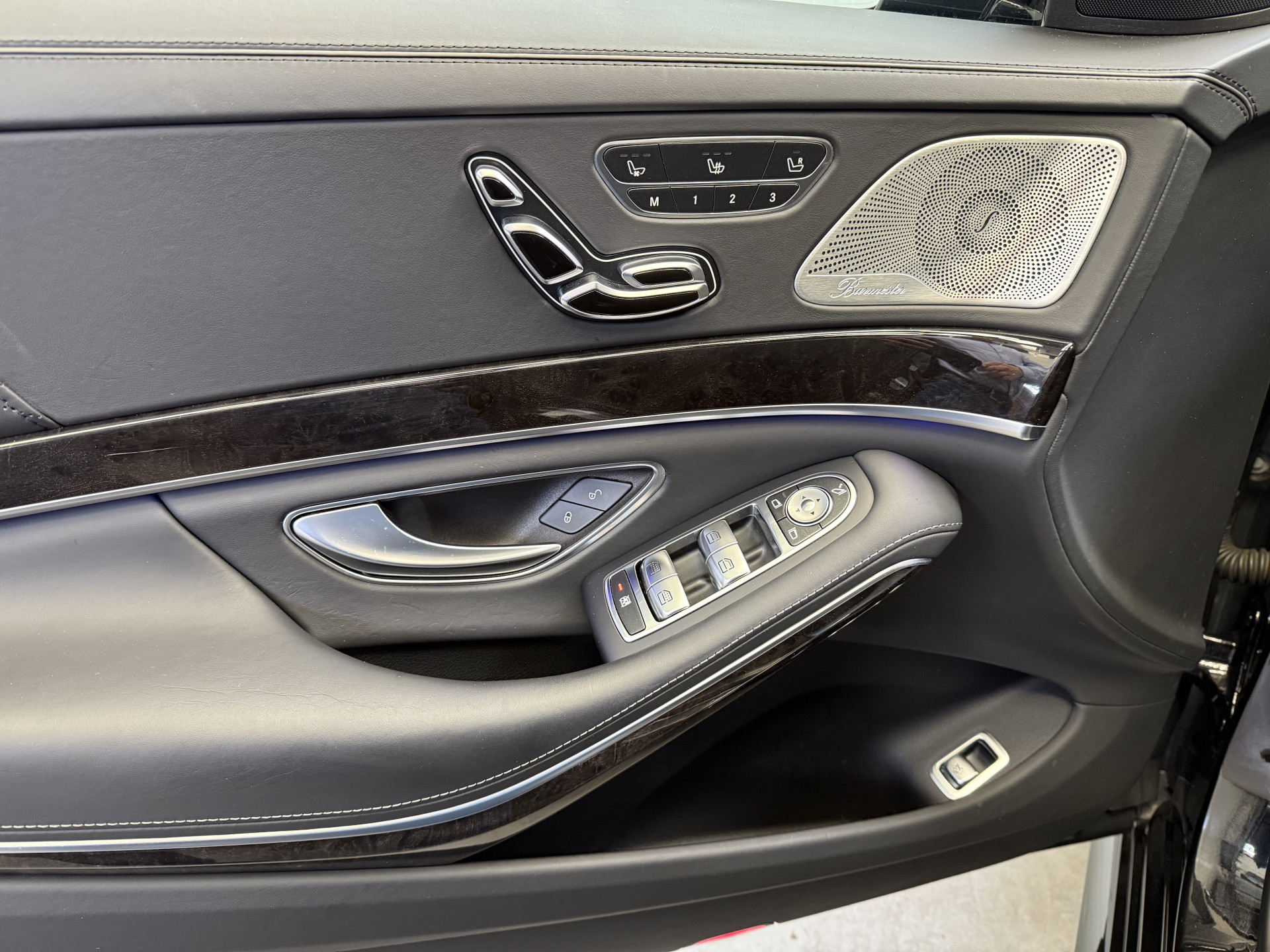 Foto van Mercedes-Benz S 500