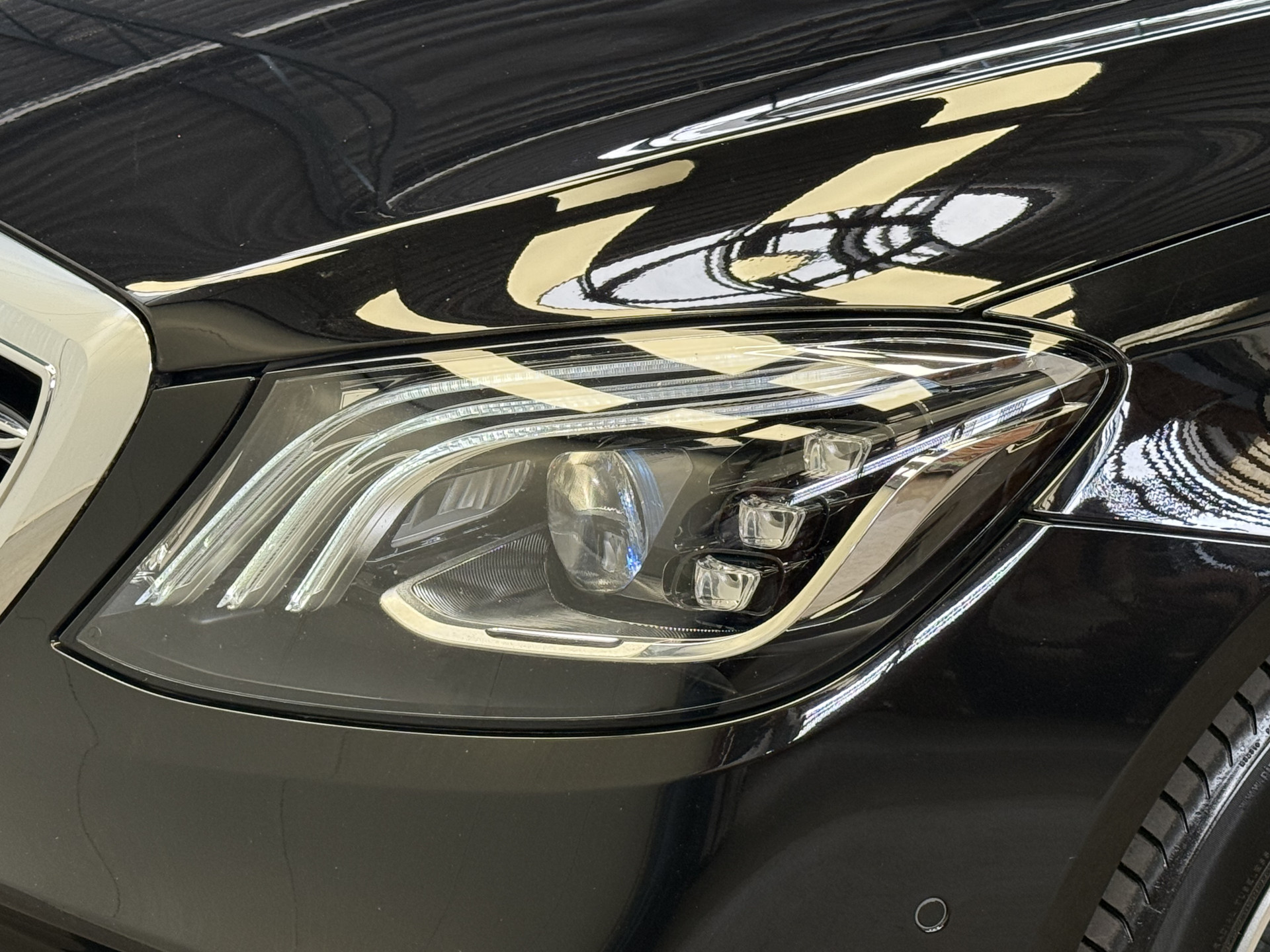 Foto van Mercedes-Benz S 500