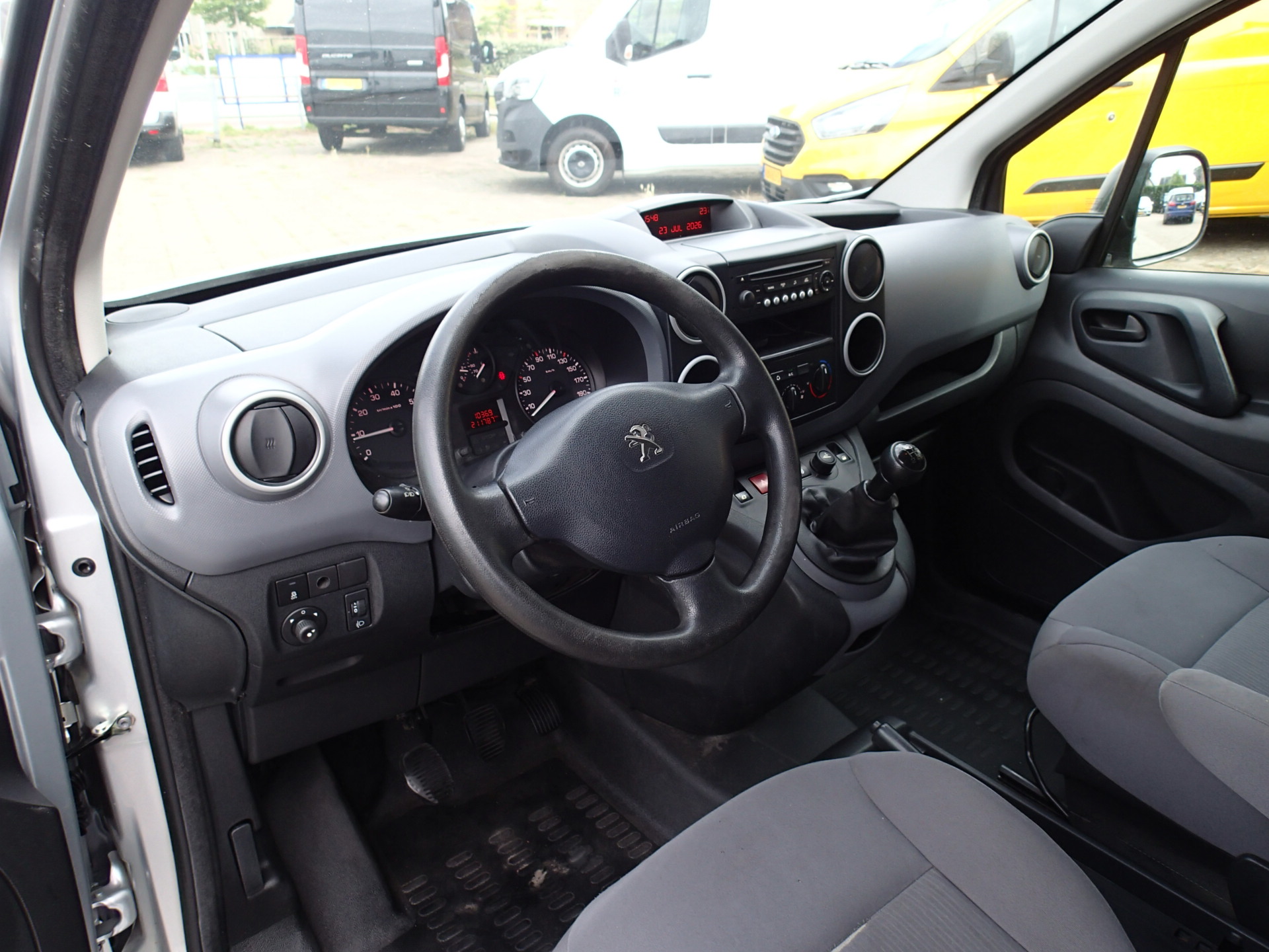 Foto van Peugeot Partner