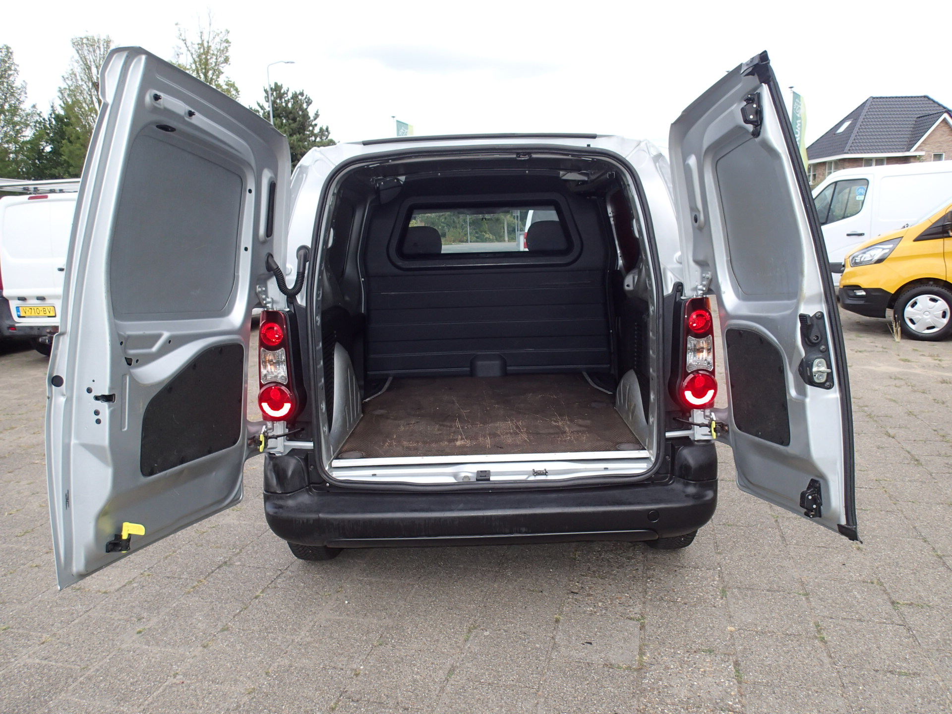 Foto van Peugeot Partner