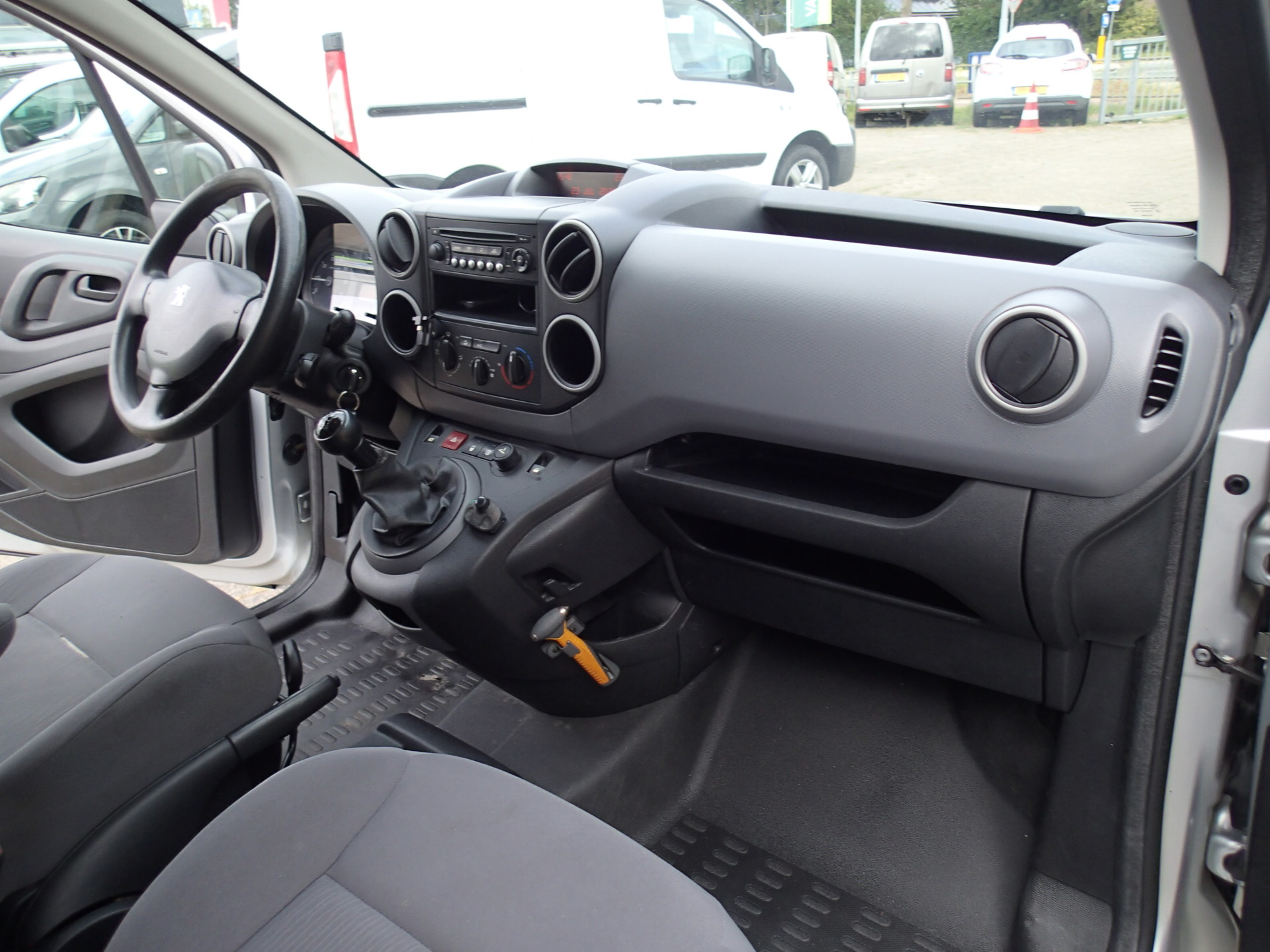 Foto van Peugeot Partner