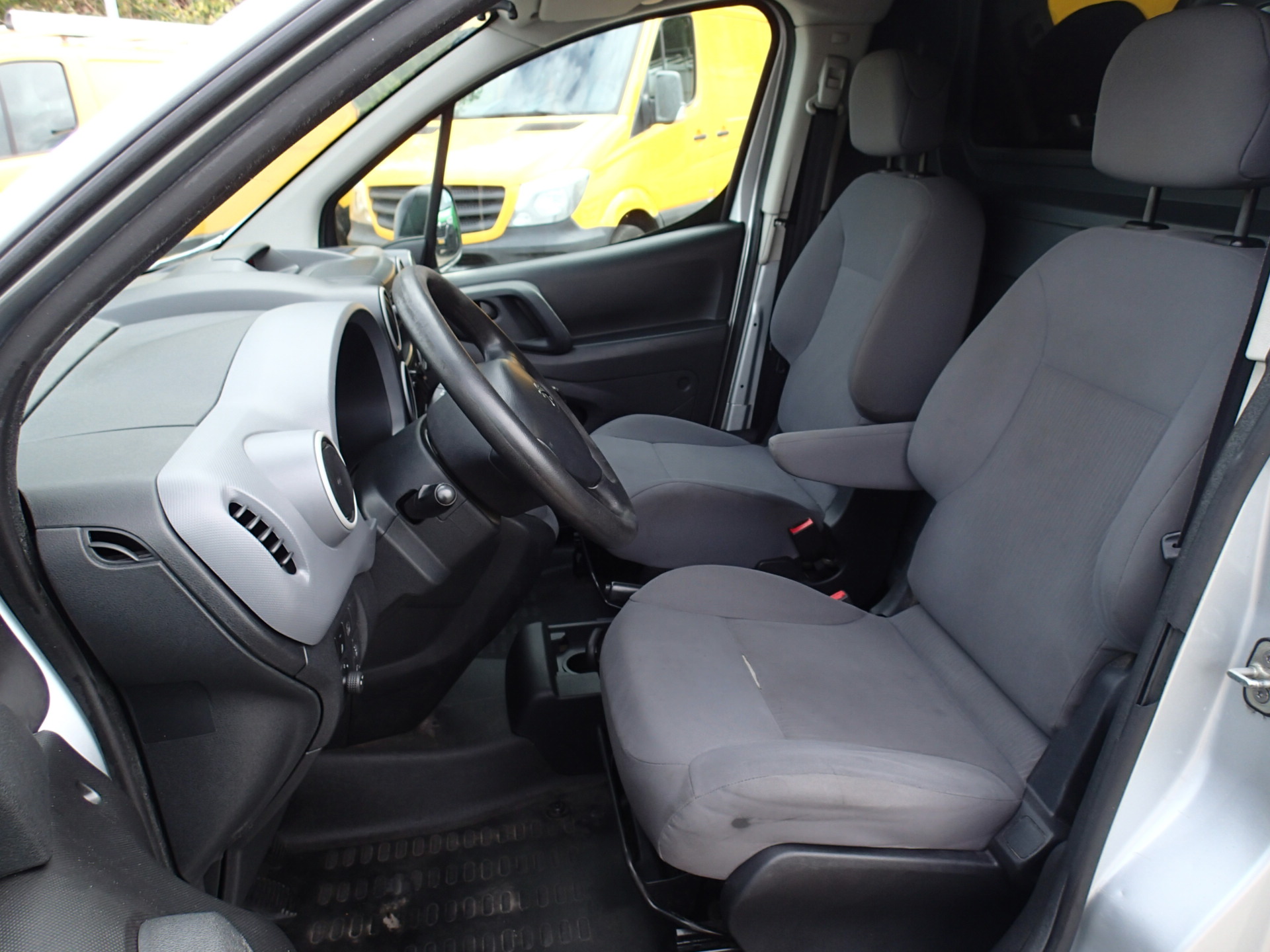 Foto van Peugeot Partner