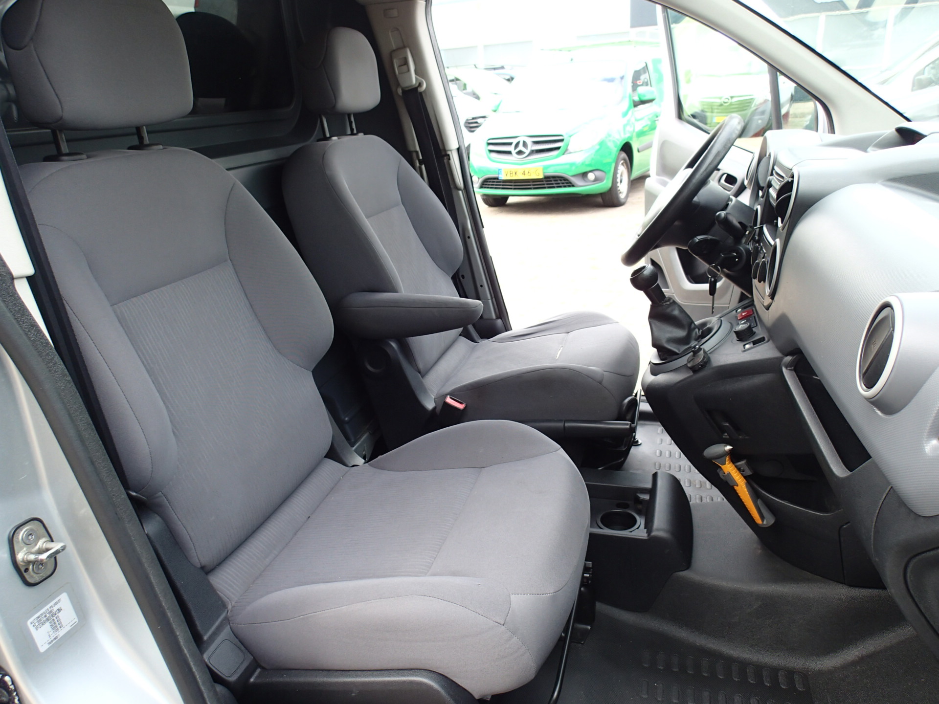 Foto van Peugeot Partner