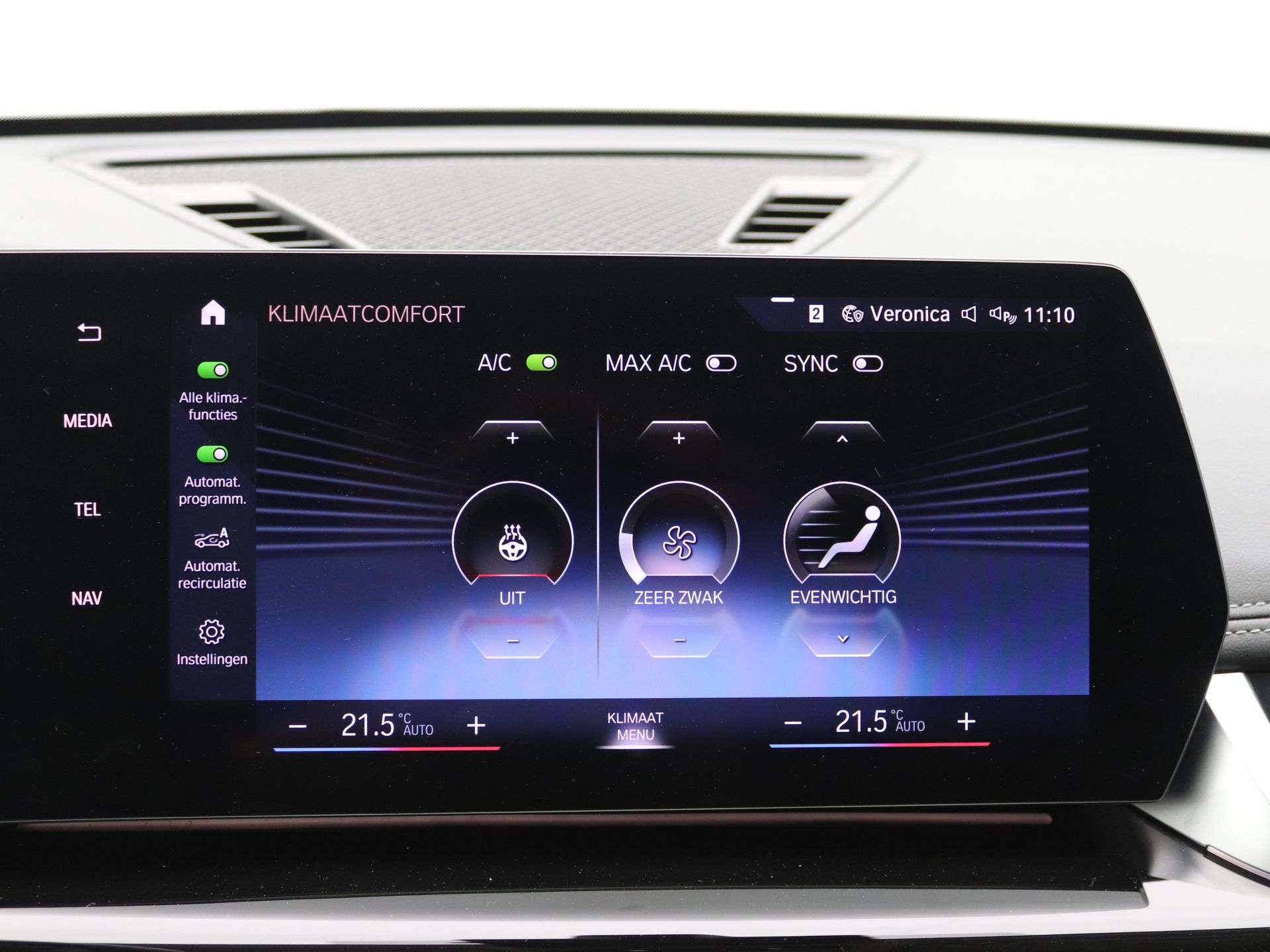 Foto van BMW Ix1 Xdrive30