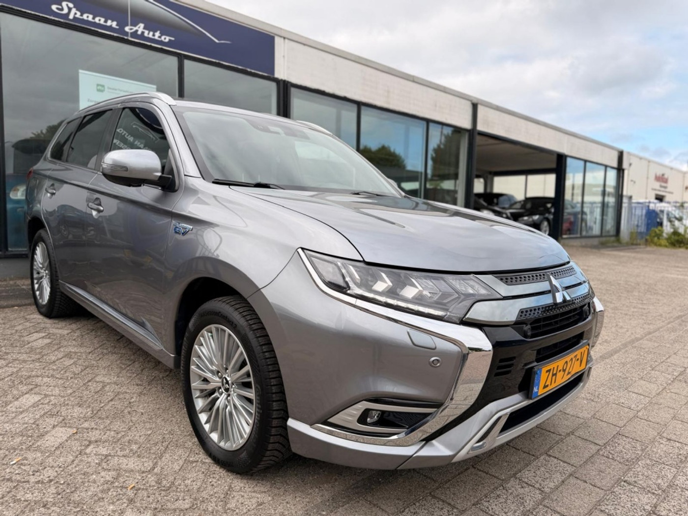 Foto van Mitsubishi Mitsubishi Outlander