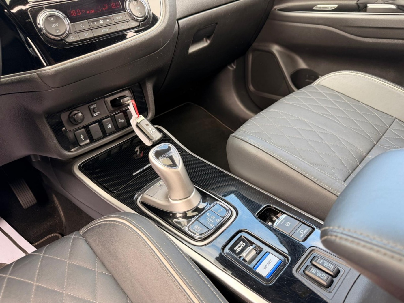 Foto van Mitsubishi Mitsubishi Outlander