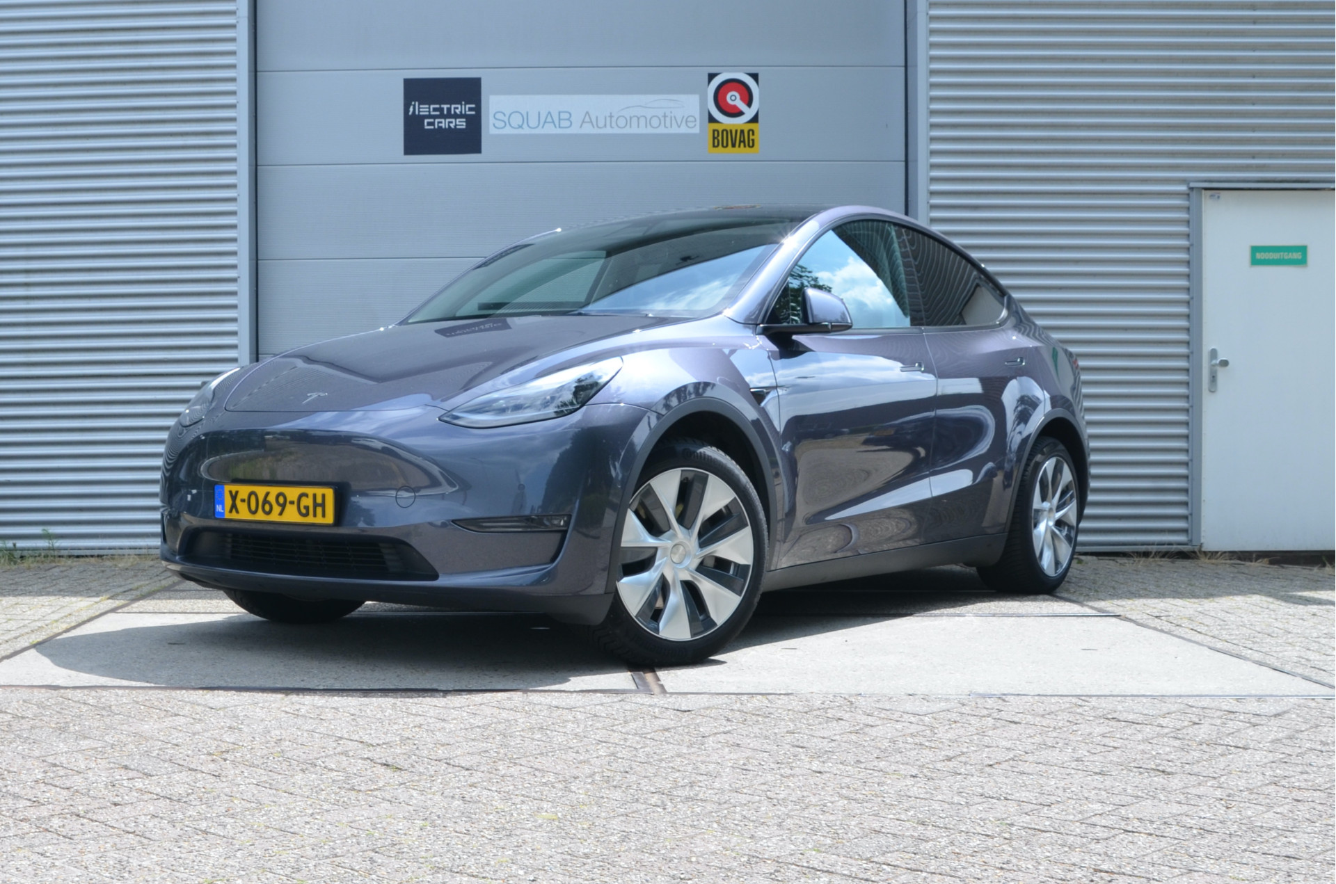 Tesla Model Y Long Range AWD 75 kWh 2022 - voorkant