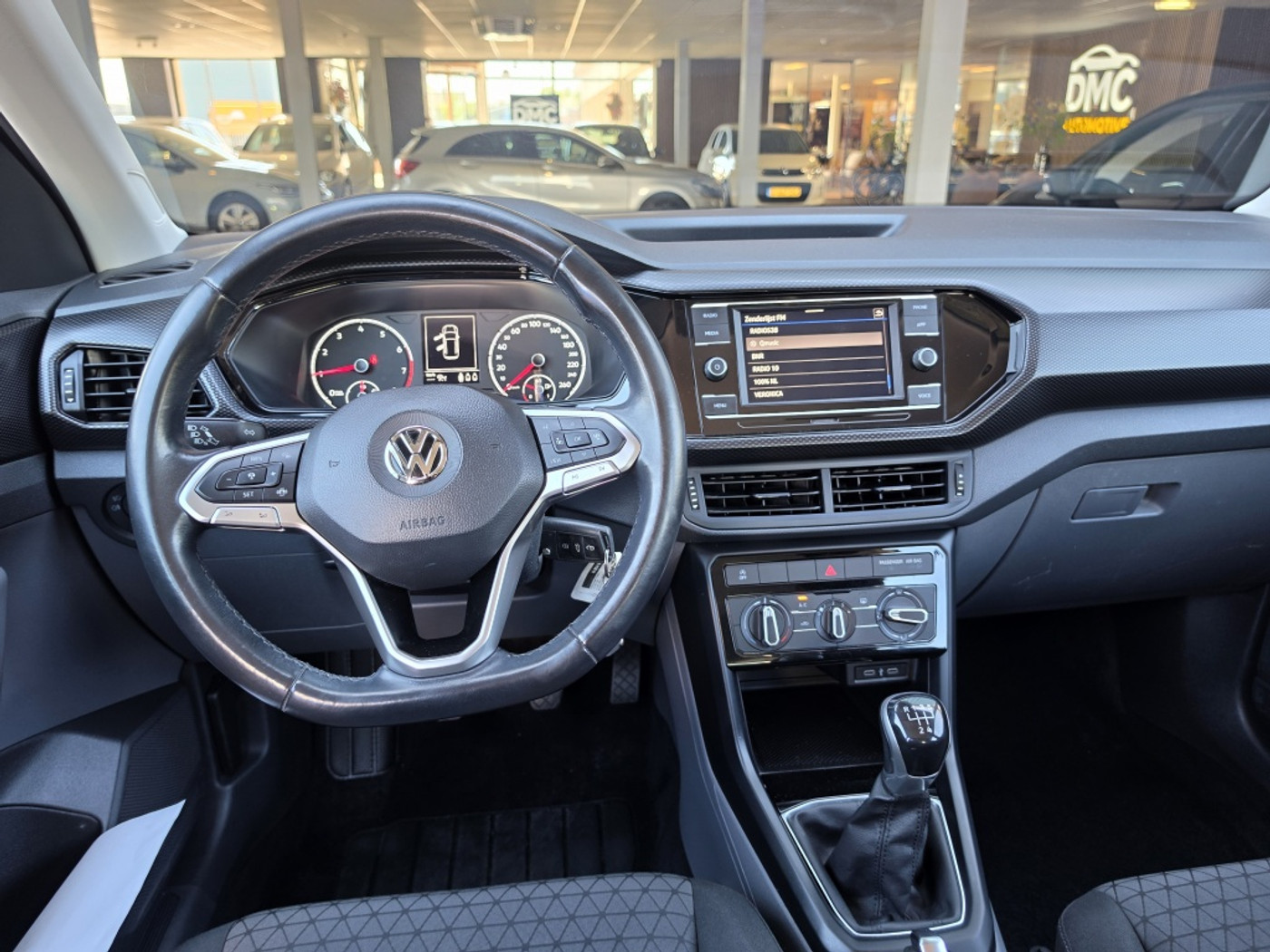 Foto van Volkswagen T-cross