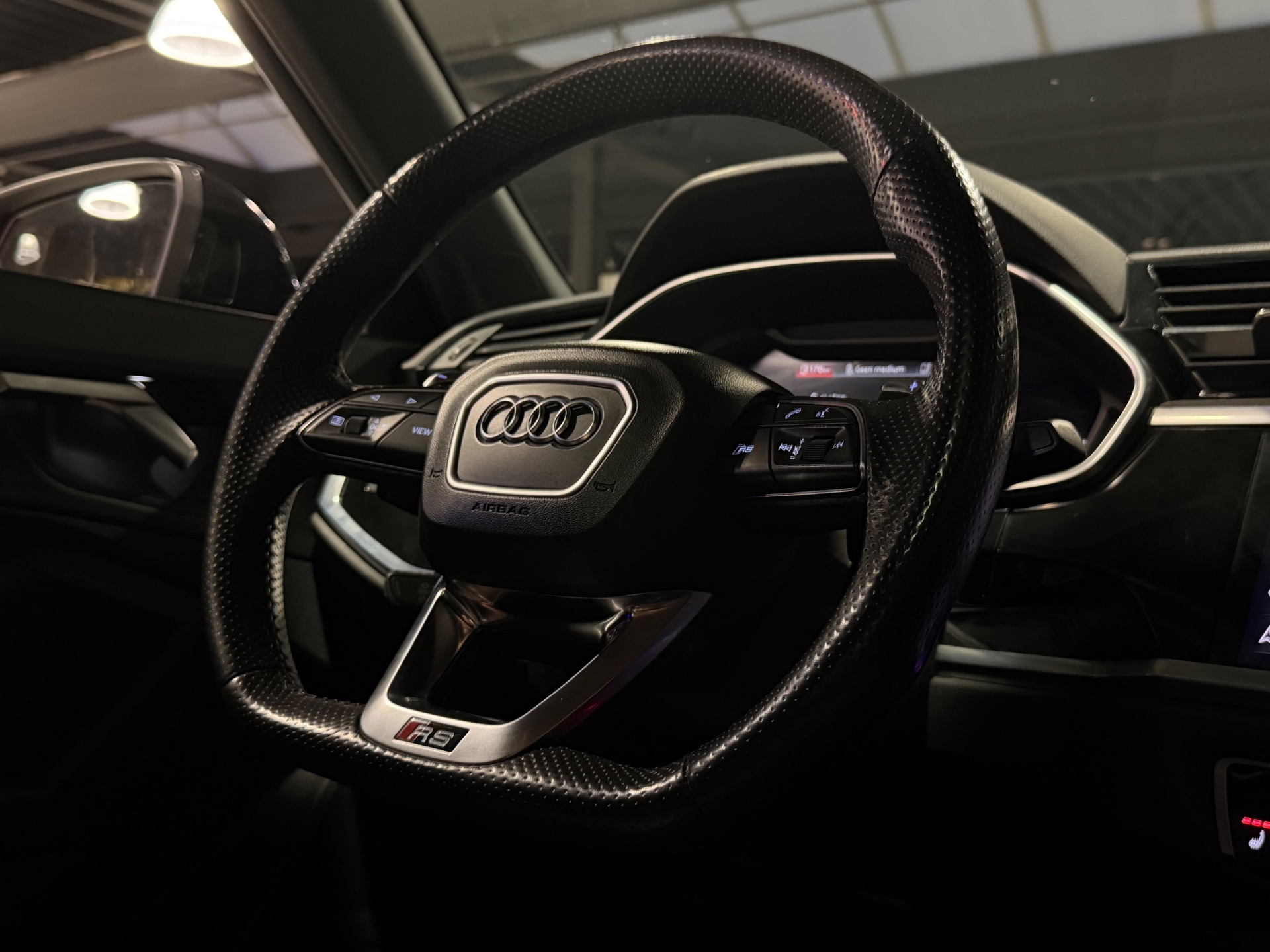 Foto van Audi RS Q3 Sportback