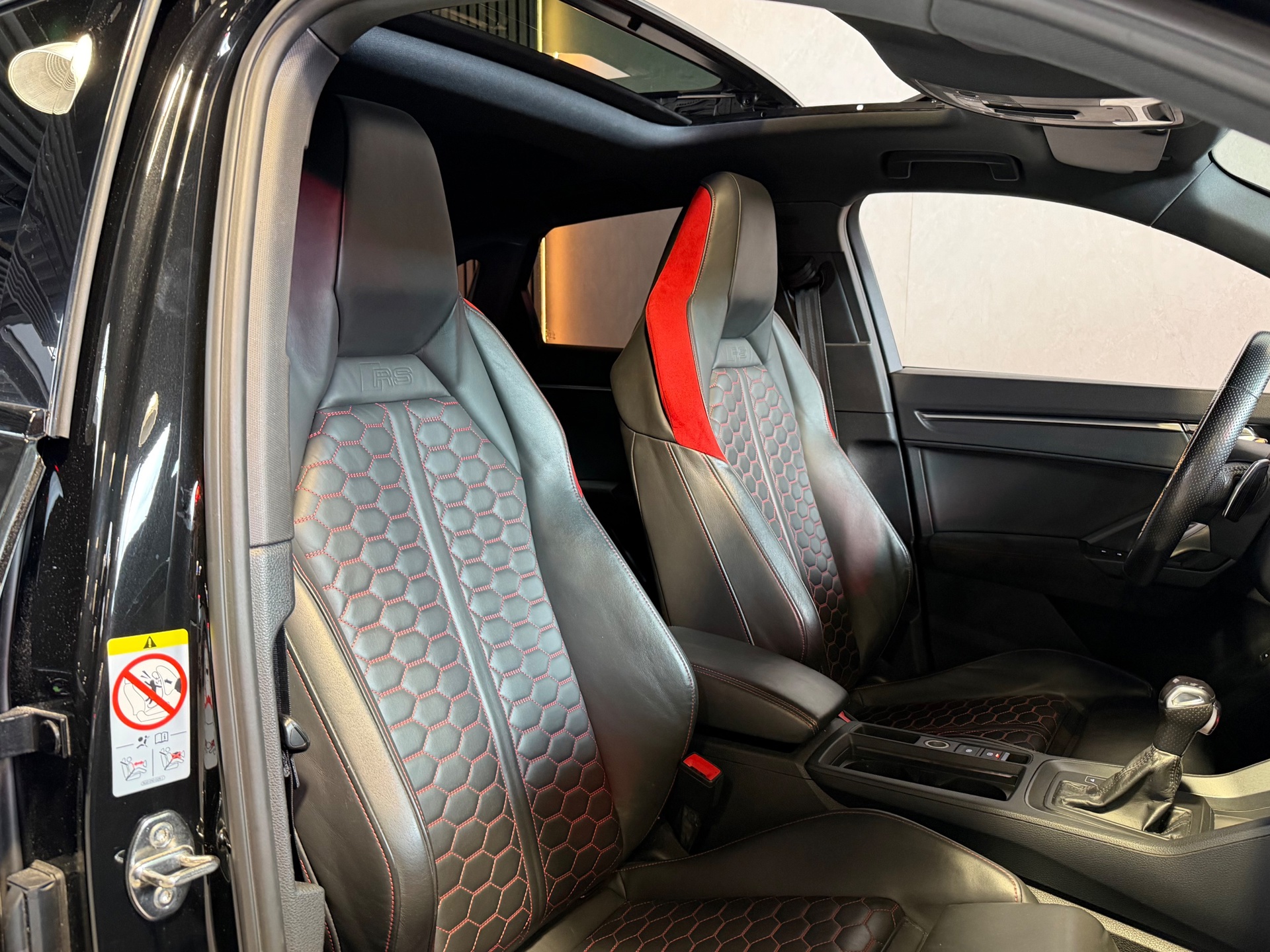 Foto van Audi RS Q3 Sportback