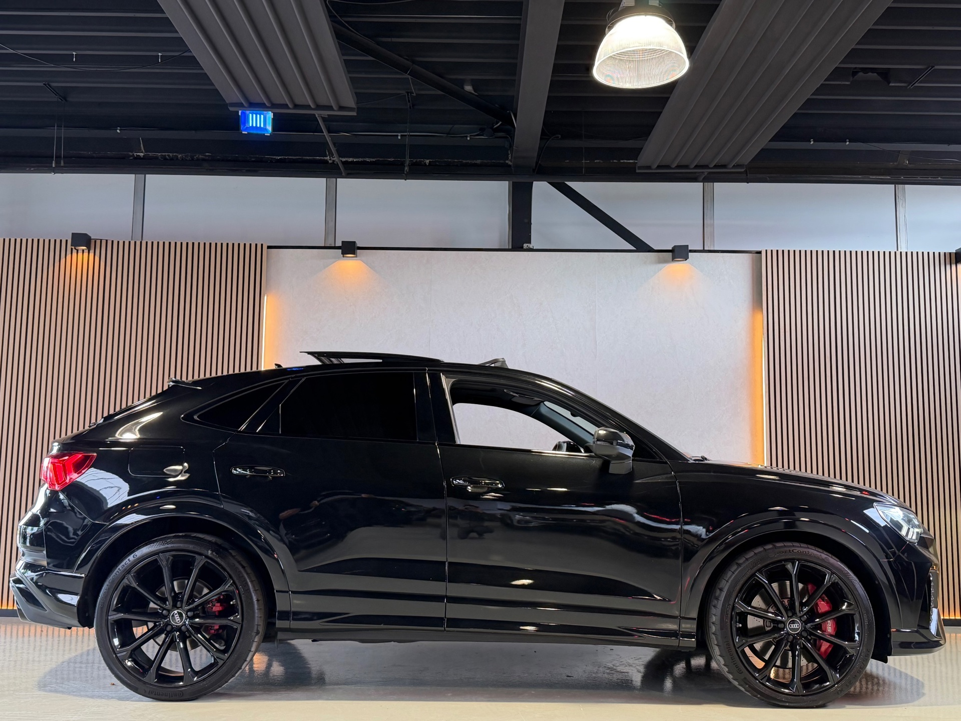 Foto van Audi RS Q3 Sportback