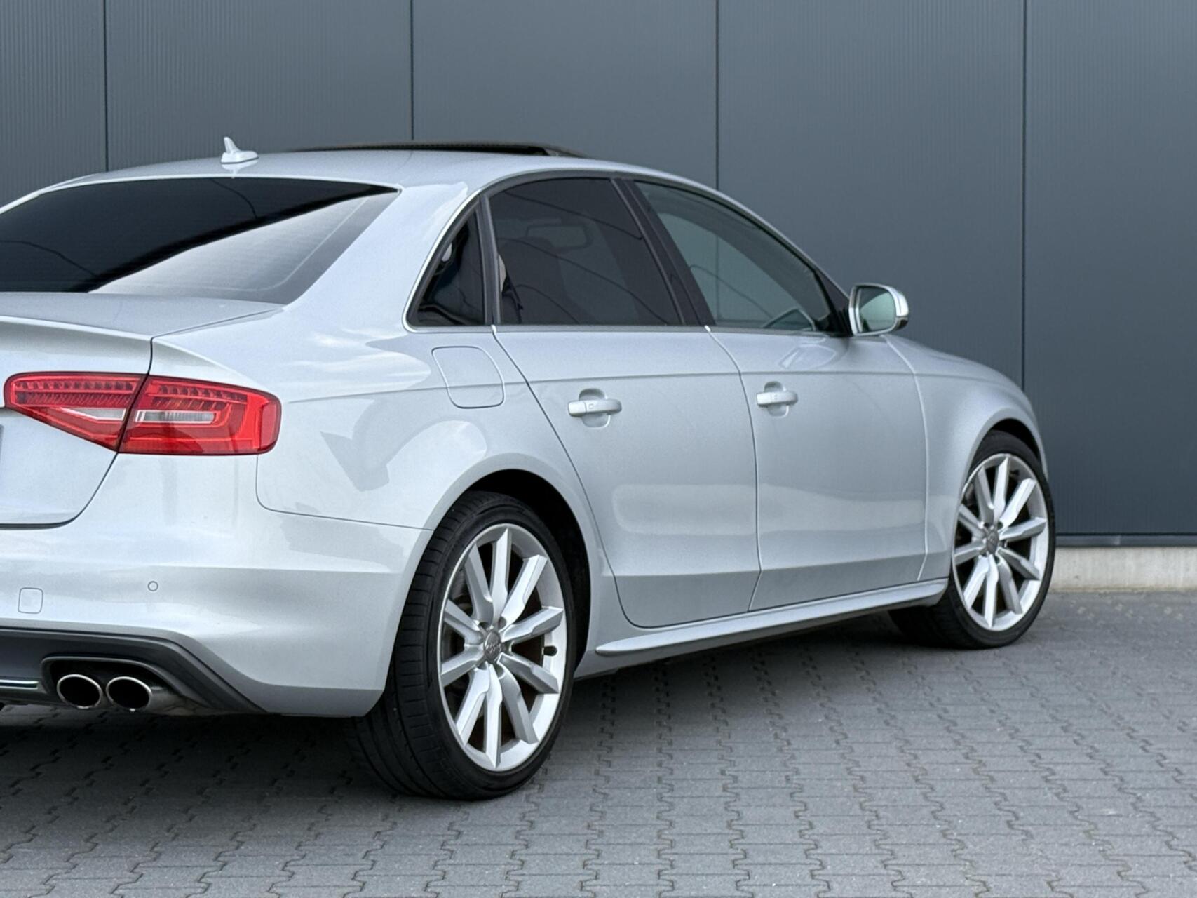 Foto van Audi Audi S4