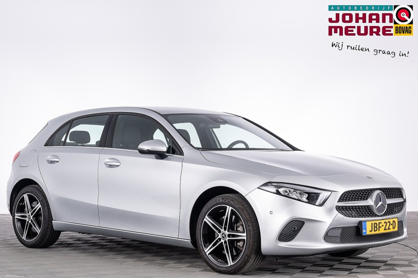 Mercedes-Benz A 250 E e Premium | Full LED | Half LEDER | CAMERA 2022 - voorkant