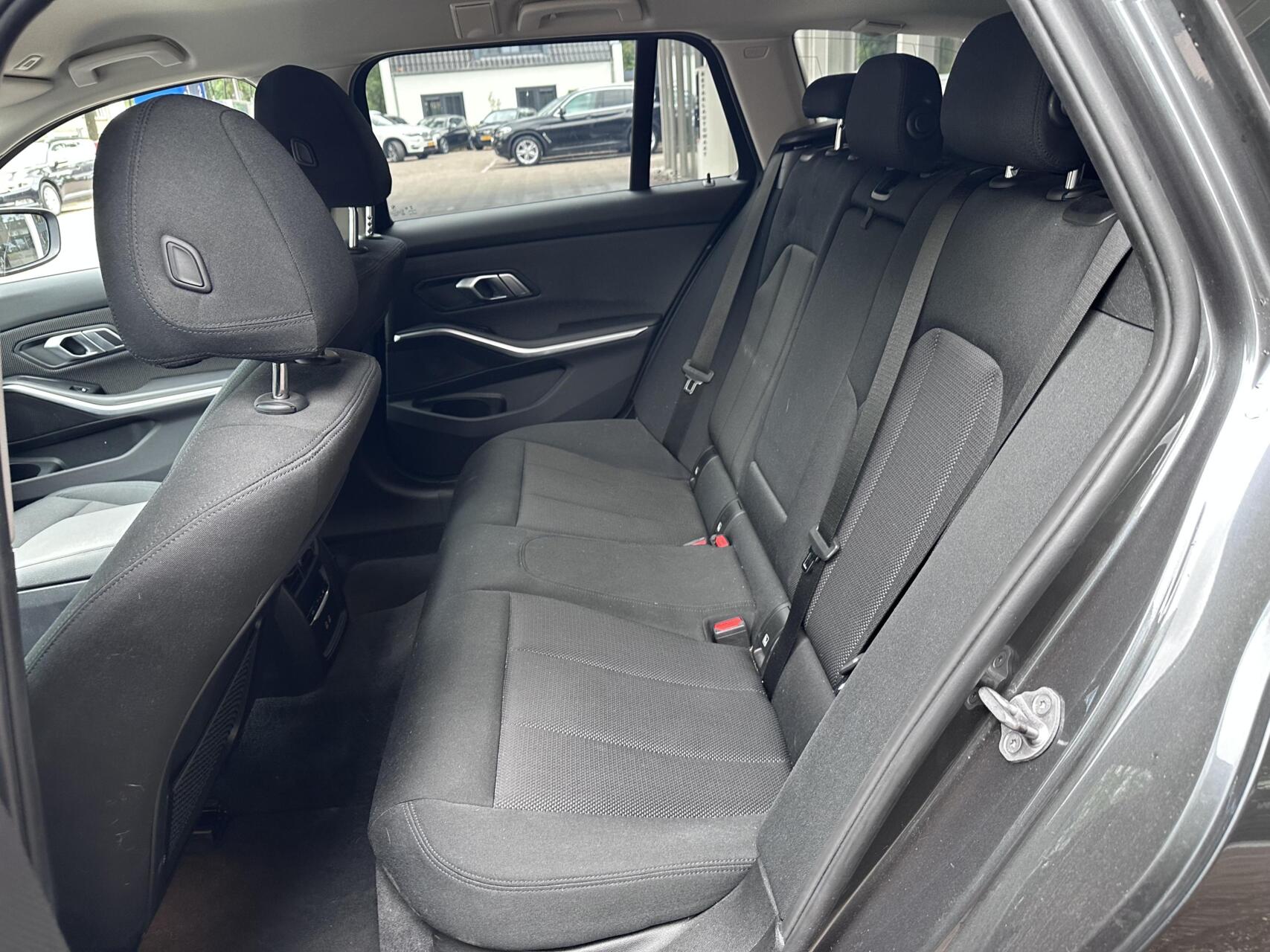 Foto van BMW 330e