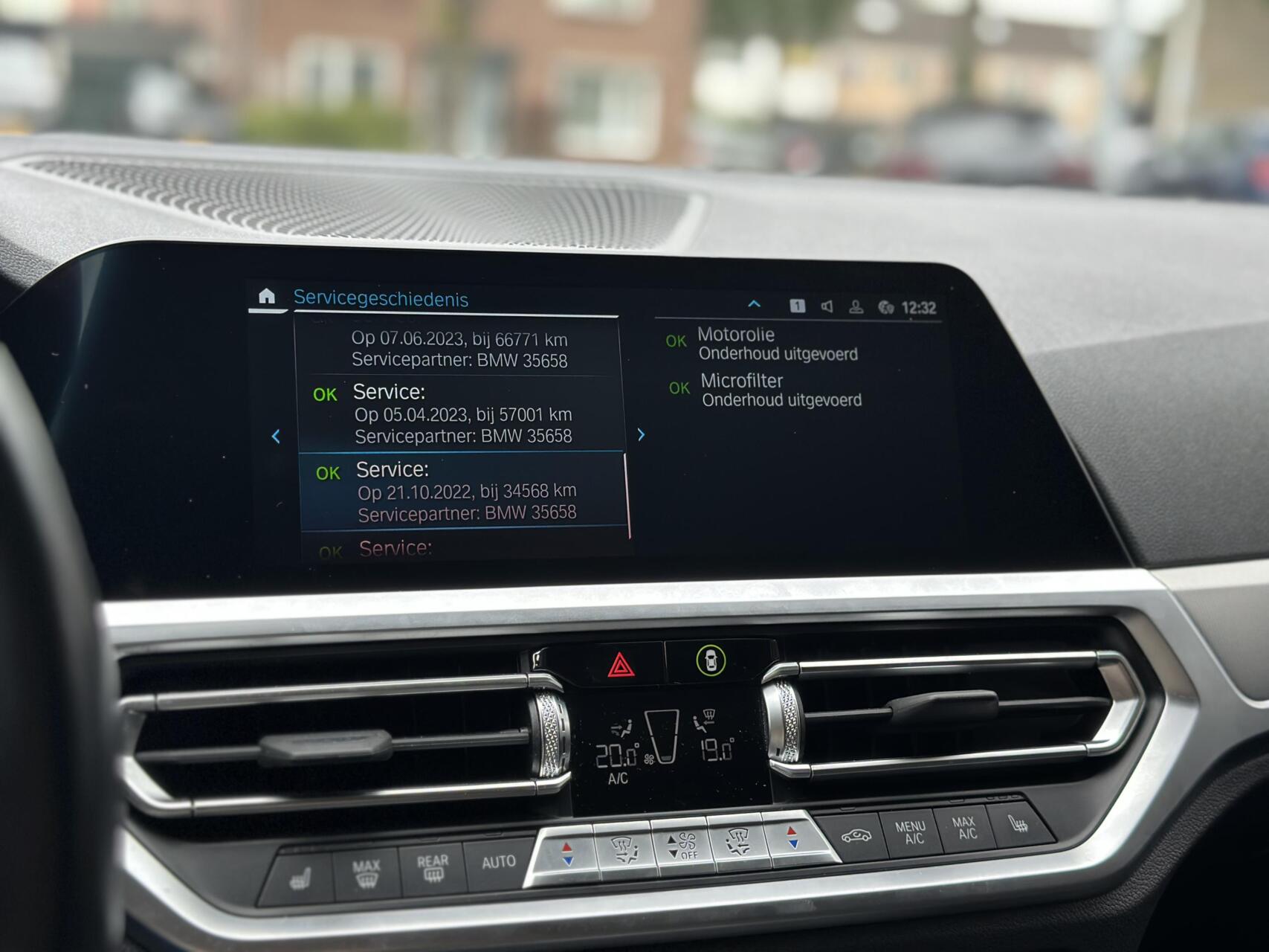 Foto van BMW 330e