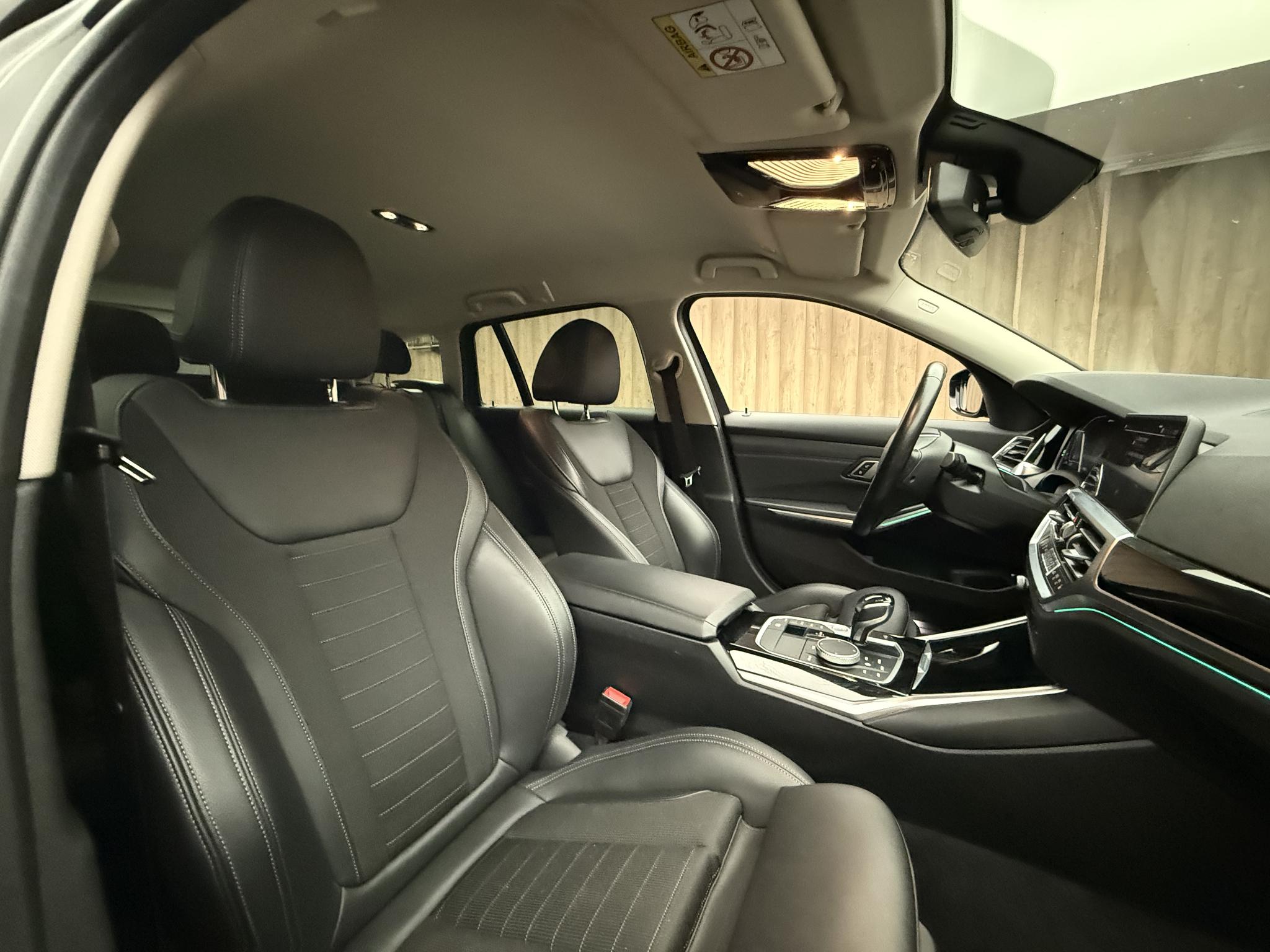 Foto van BMW 330e