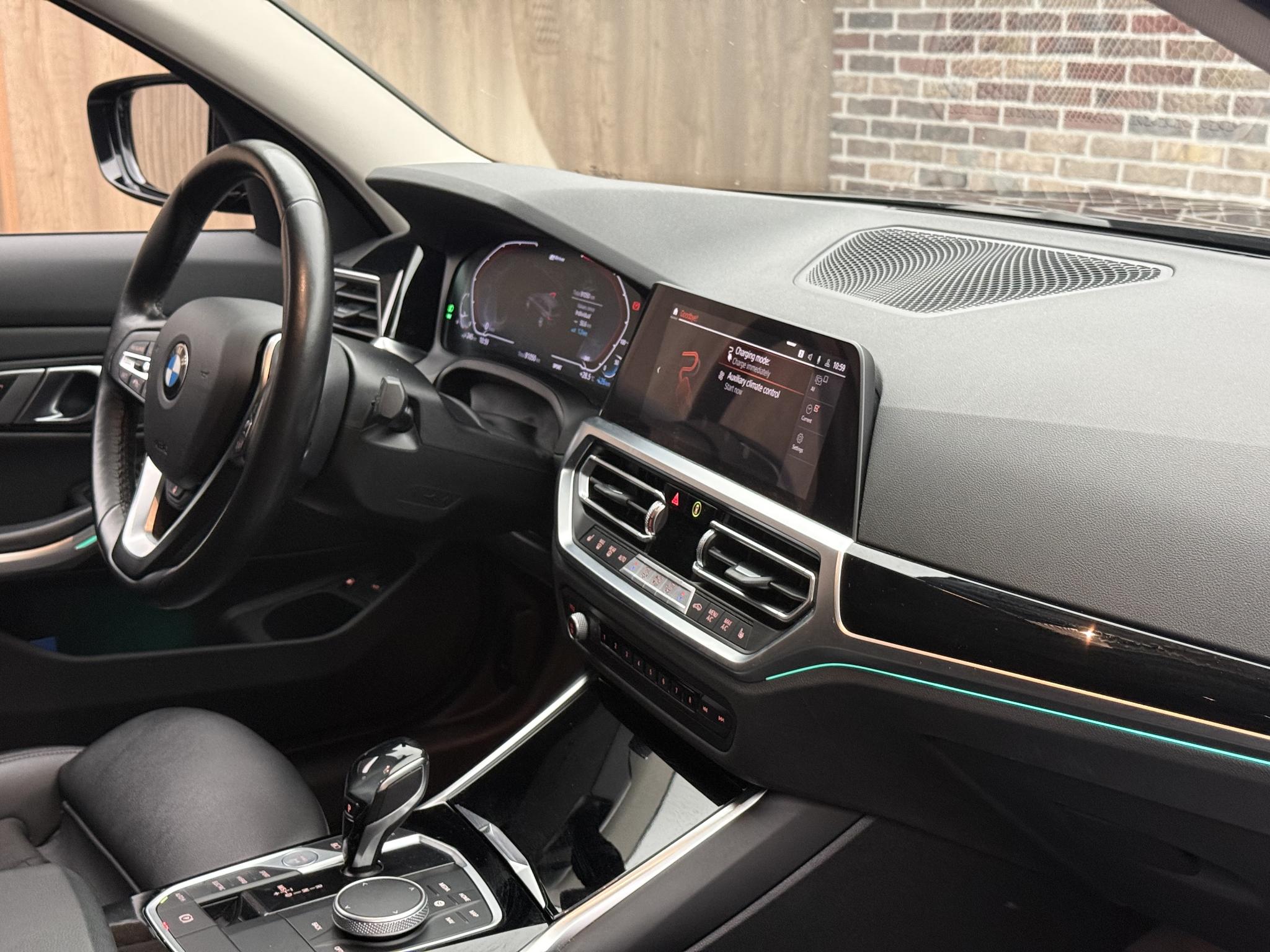 Foto van BMW 330e