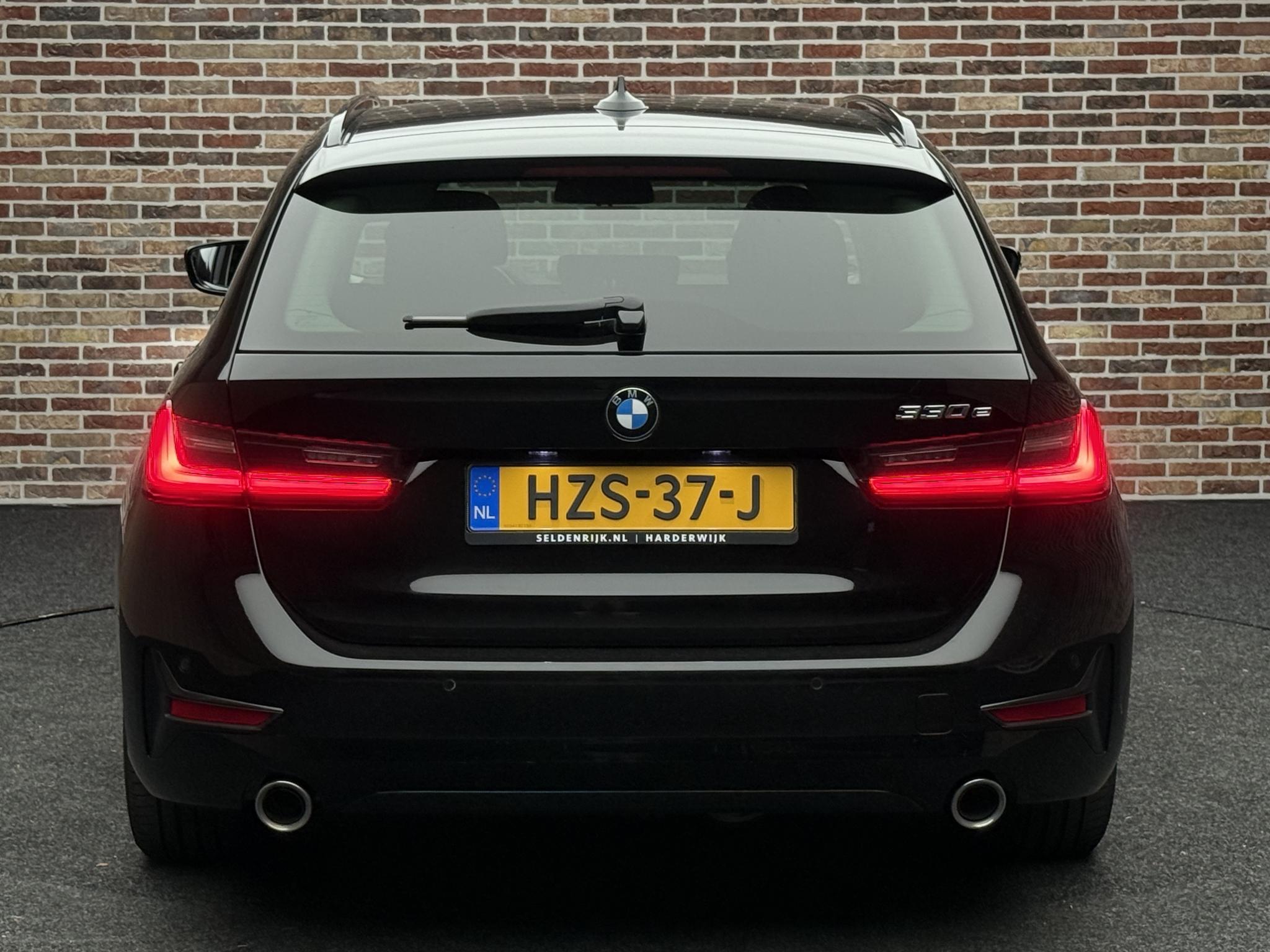 Foto van BMW 330e