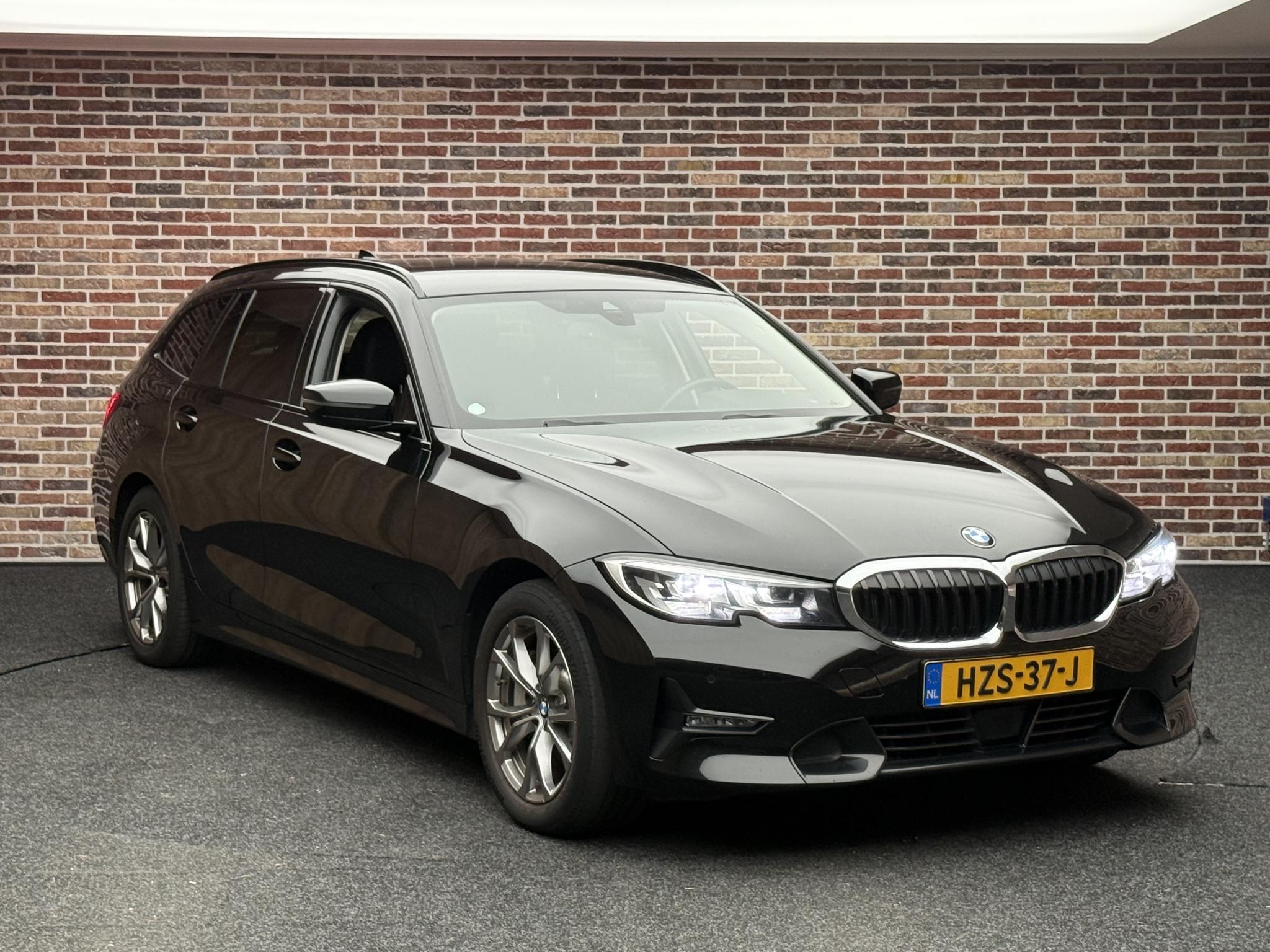 Foto van BMW 330e
