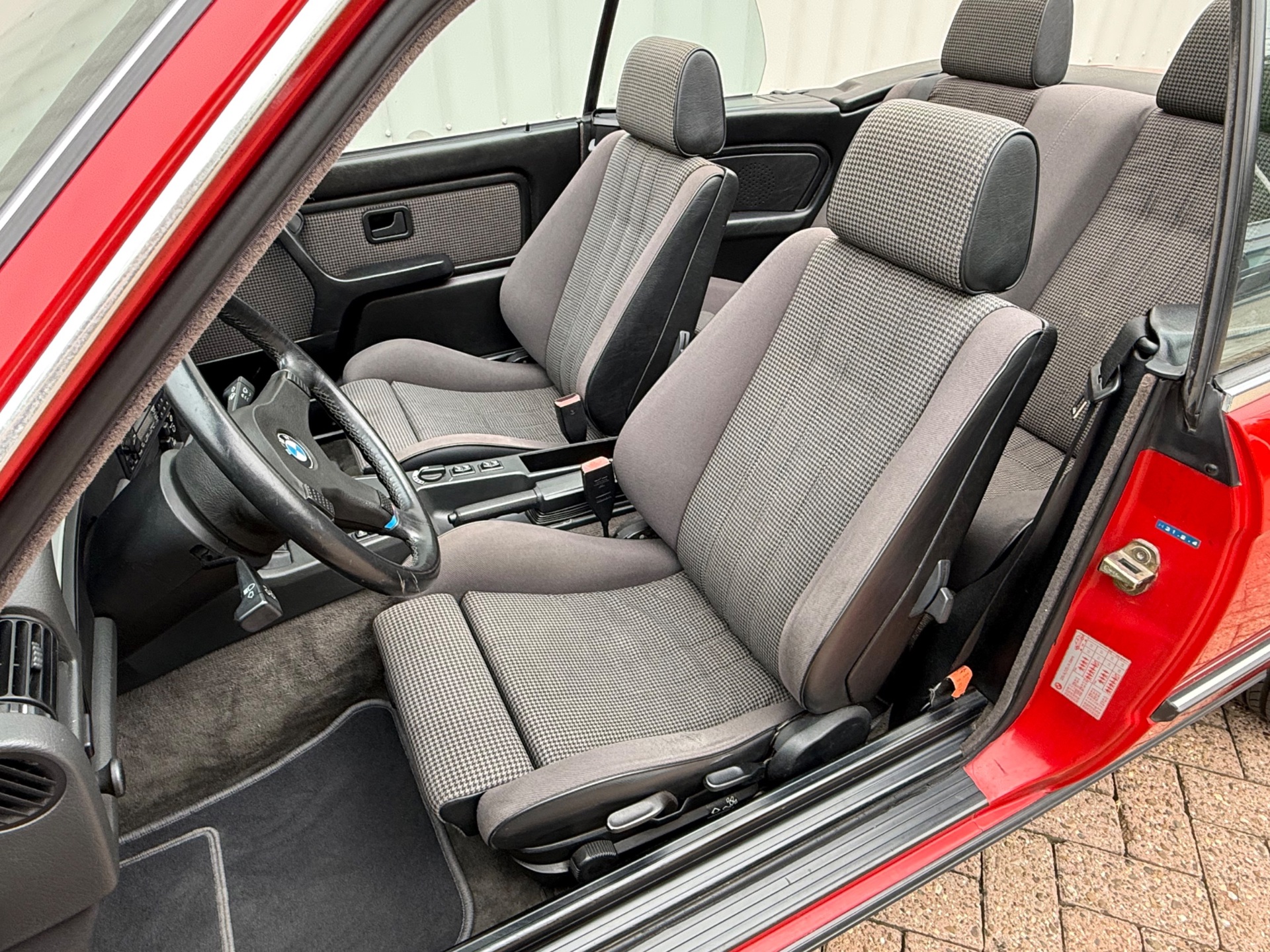 Foto van BMW 325i