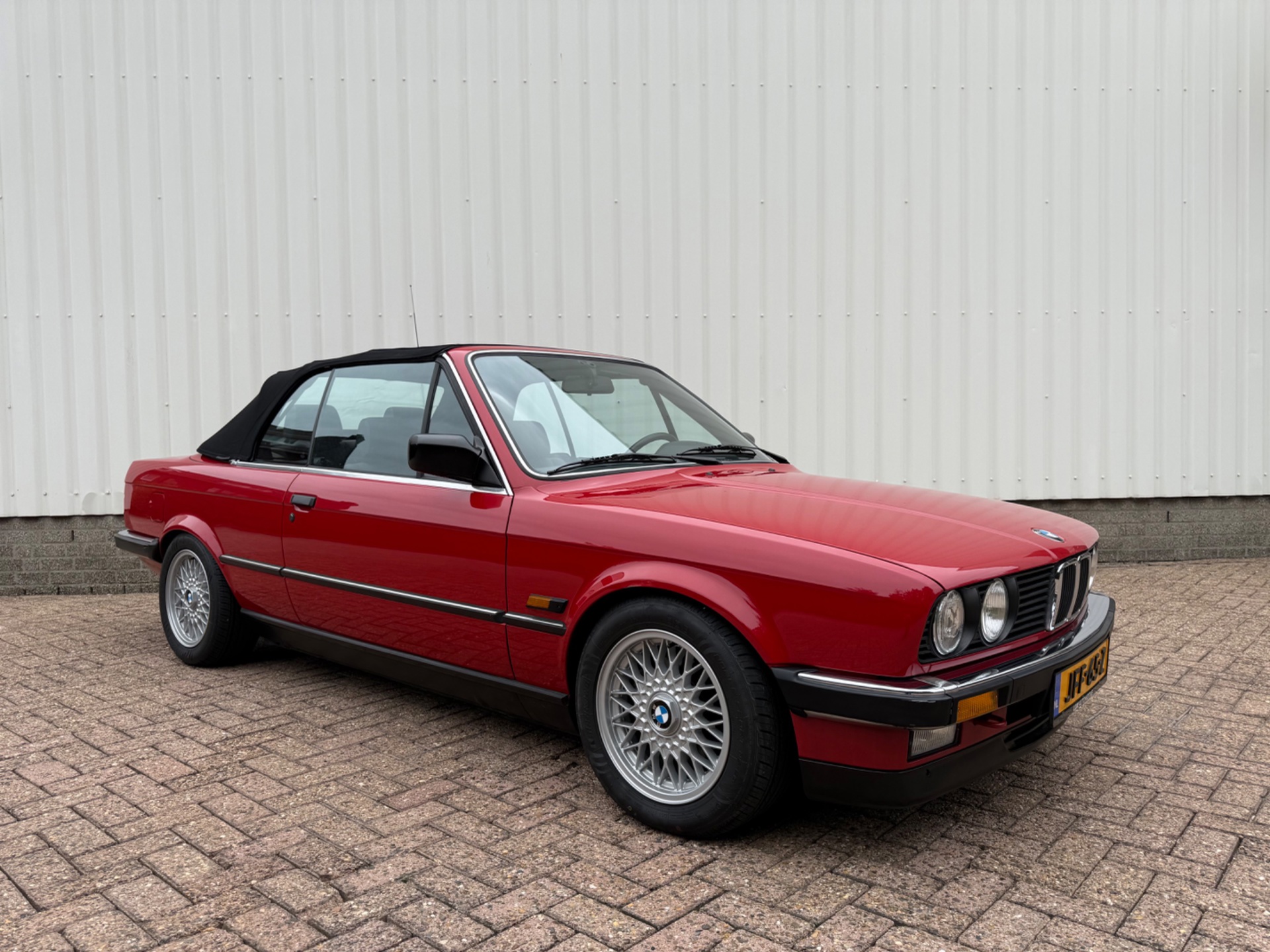 Foto van BMW 325i