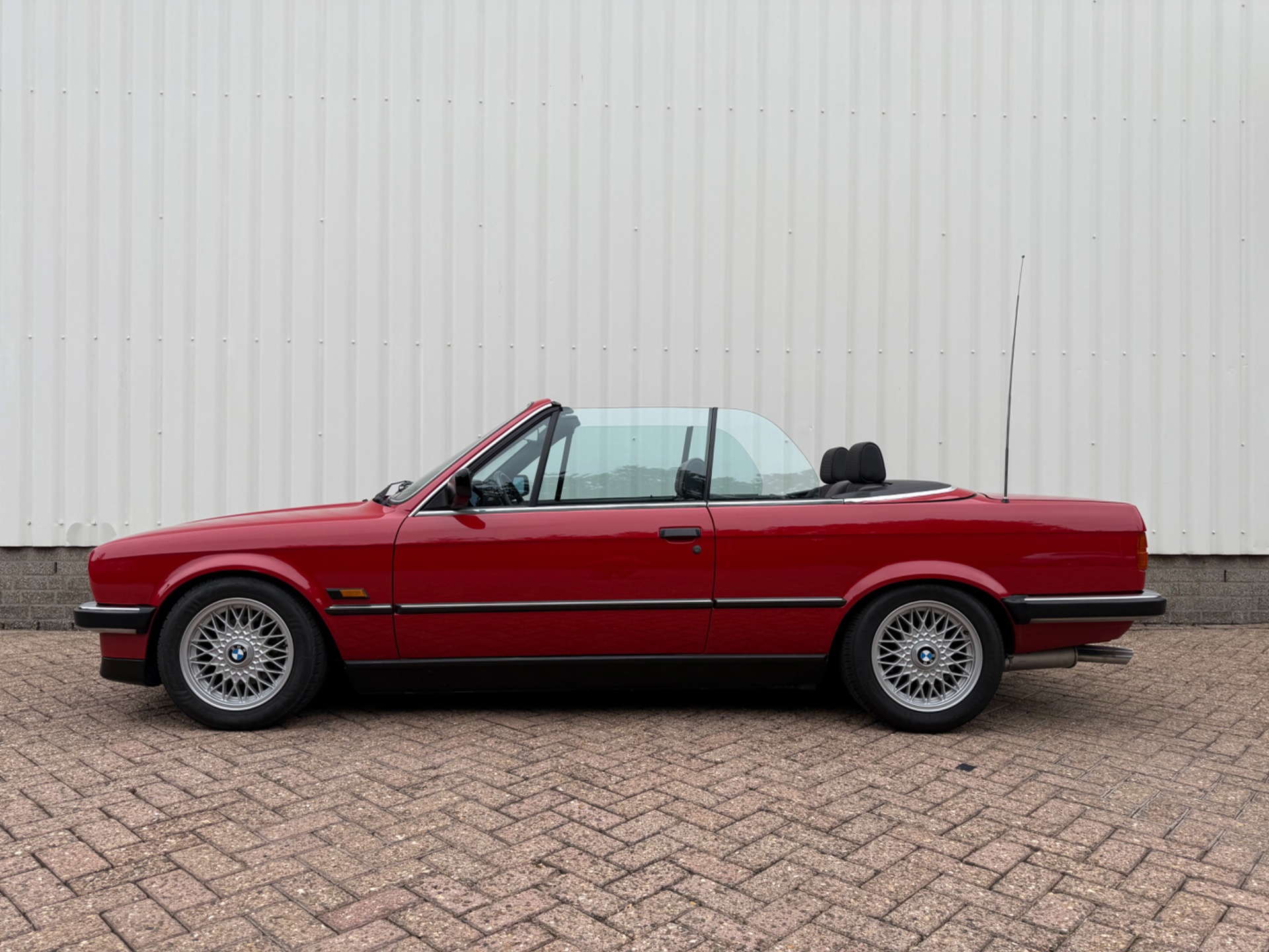 Foto van BMW 325i