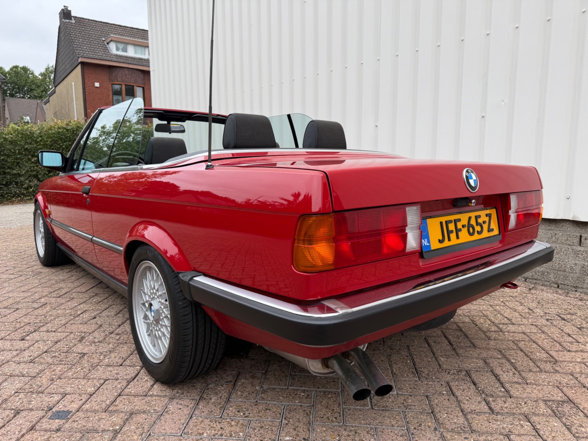 Foto van BMW 325i