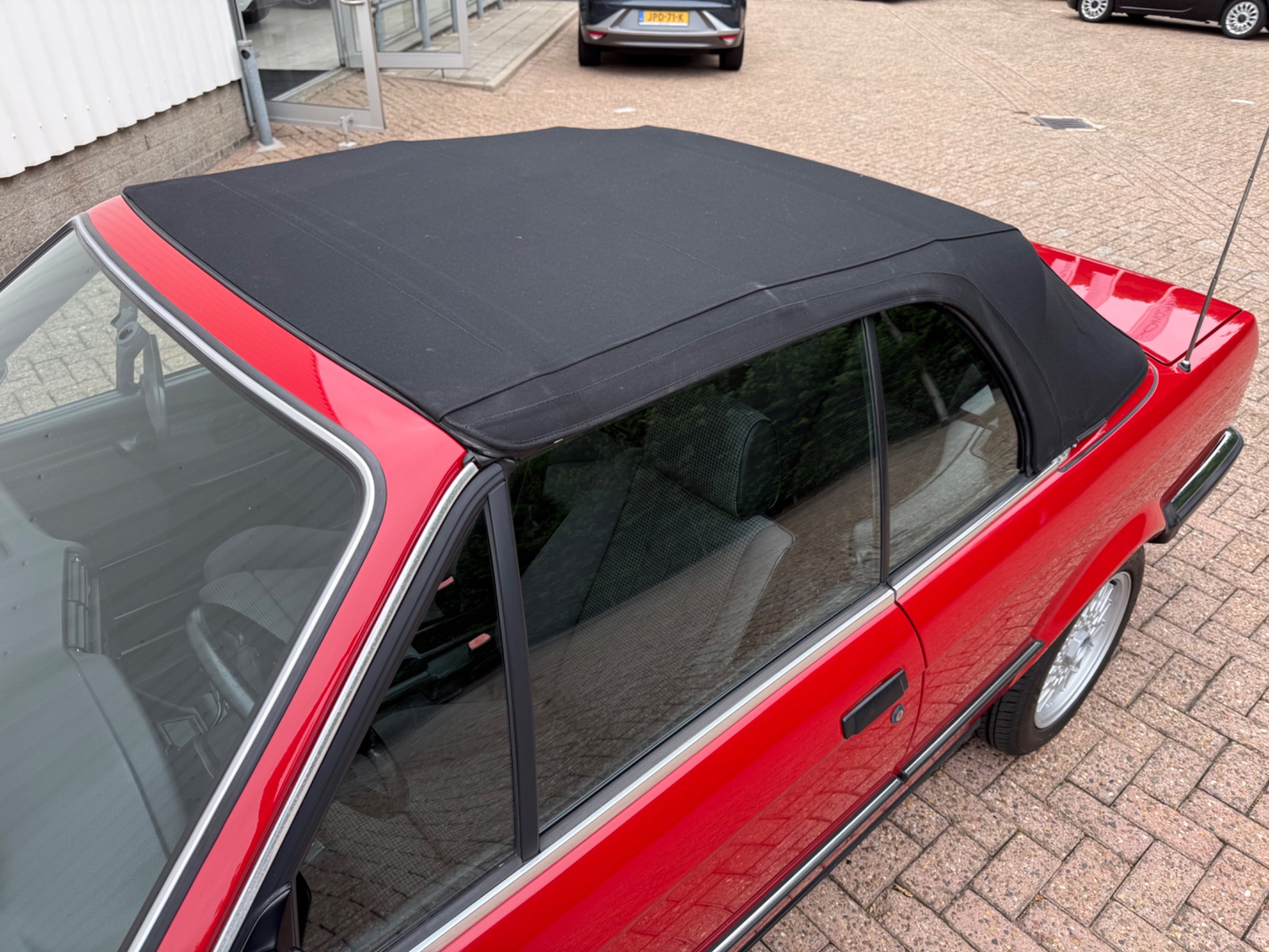 Foto van BMW 325i