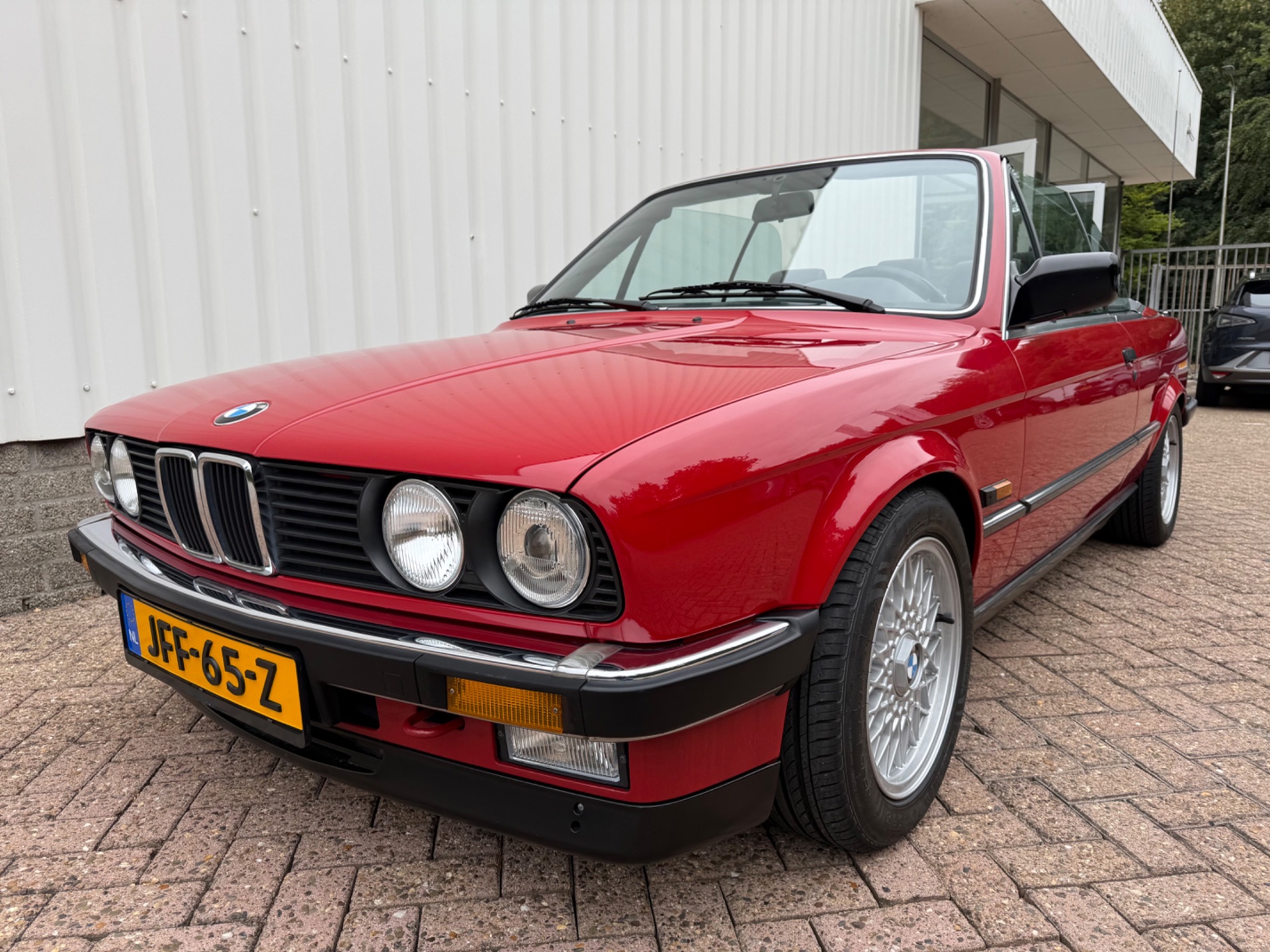 Foto van BMW 325i