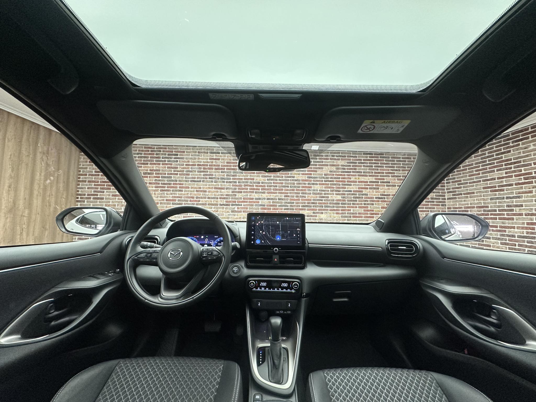 Foto van Mazda Mazda2 Hybrid