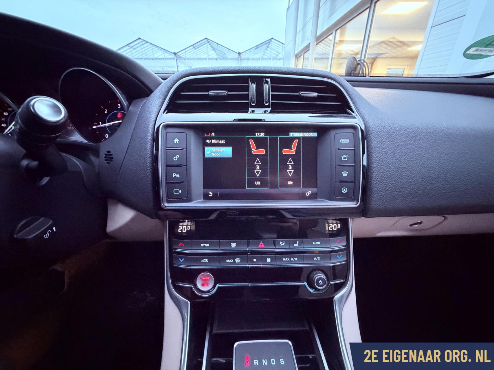 Foto van Jaguar Jaguar Xe