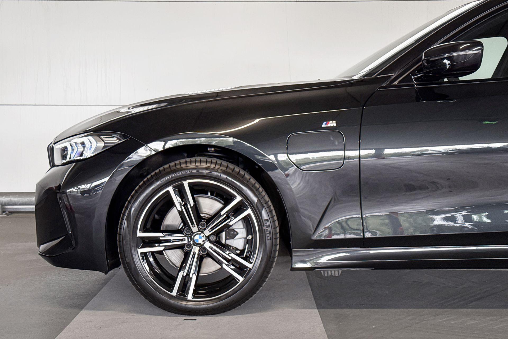 Foto van BMW 330e