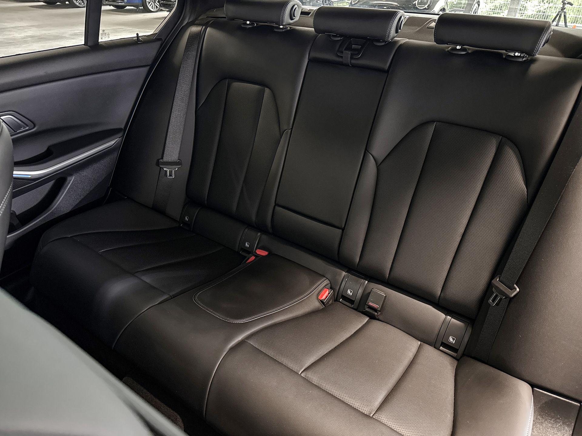 Foto van BMW 330e