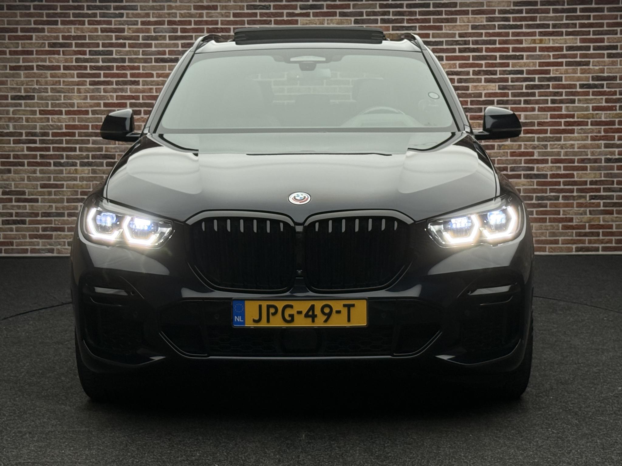 Foto van BMW X5 Xdrive45e
