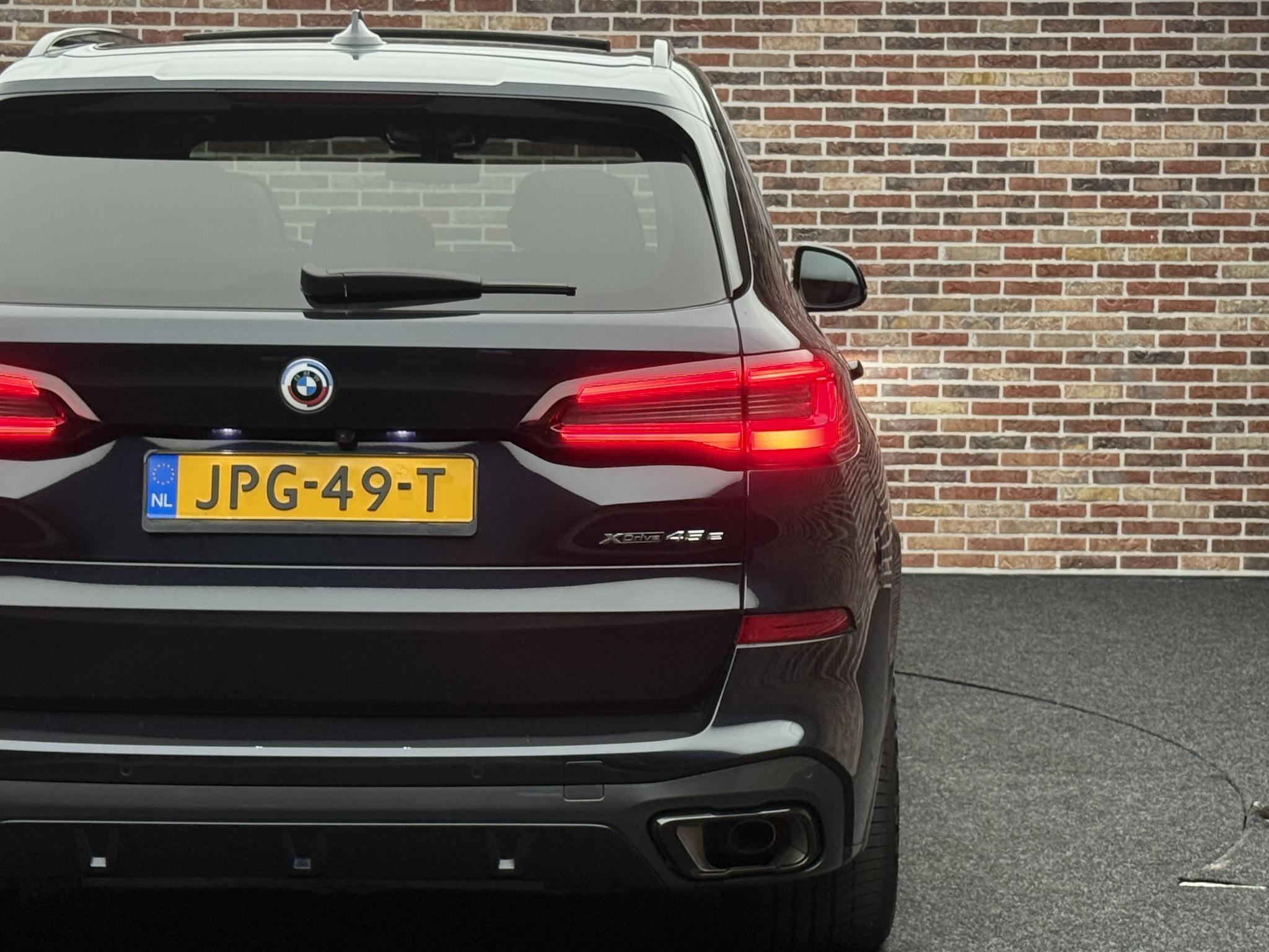Foto van BMW X5 Xdrive45e