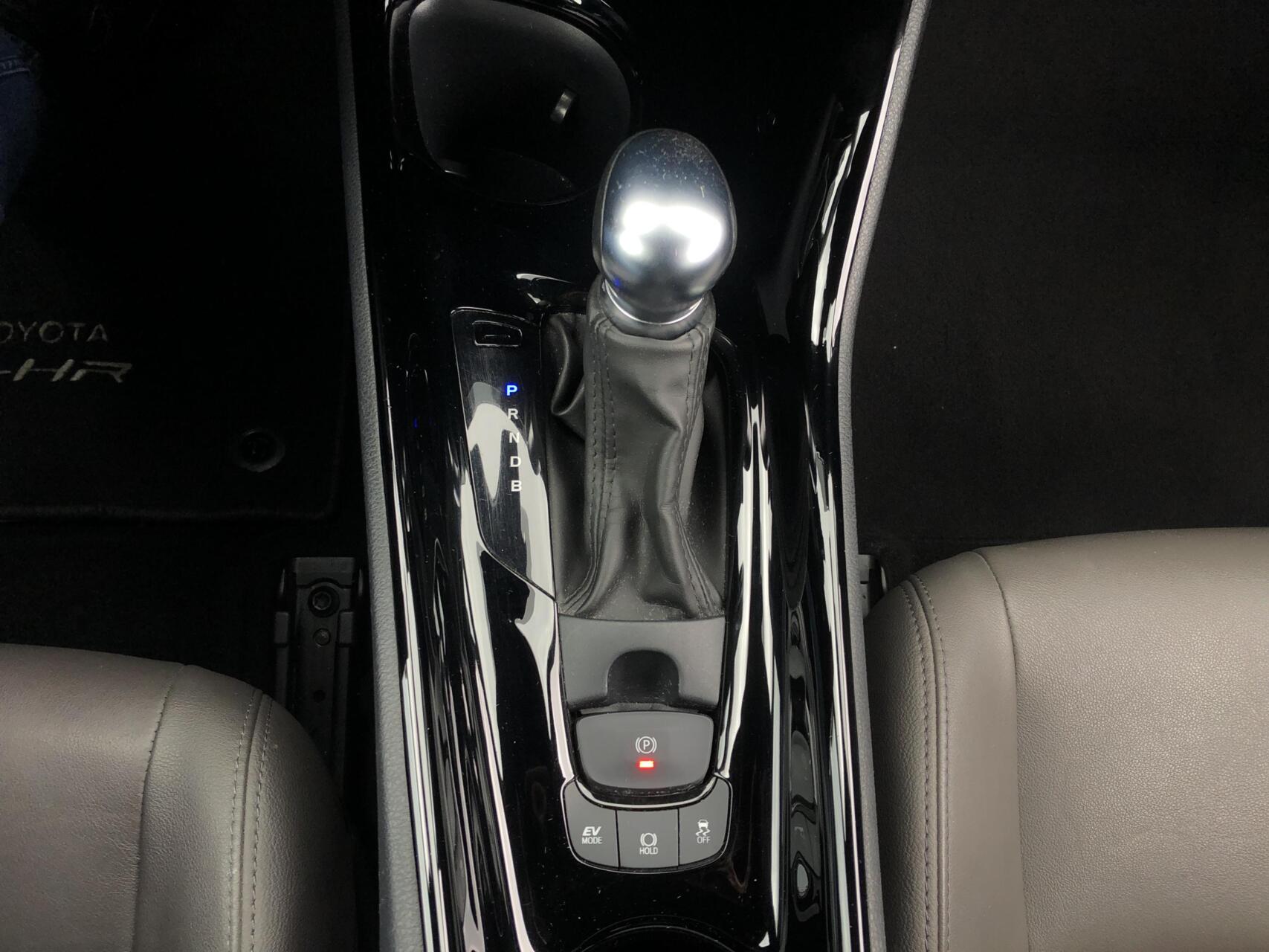 Foto van Toyota Toyota C-hr