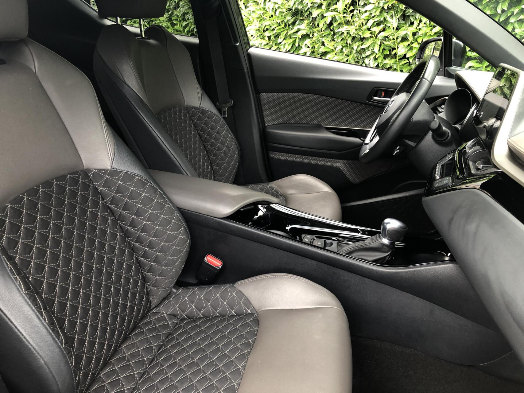 Foto van Toyota Toyota C-hr
