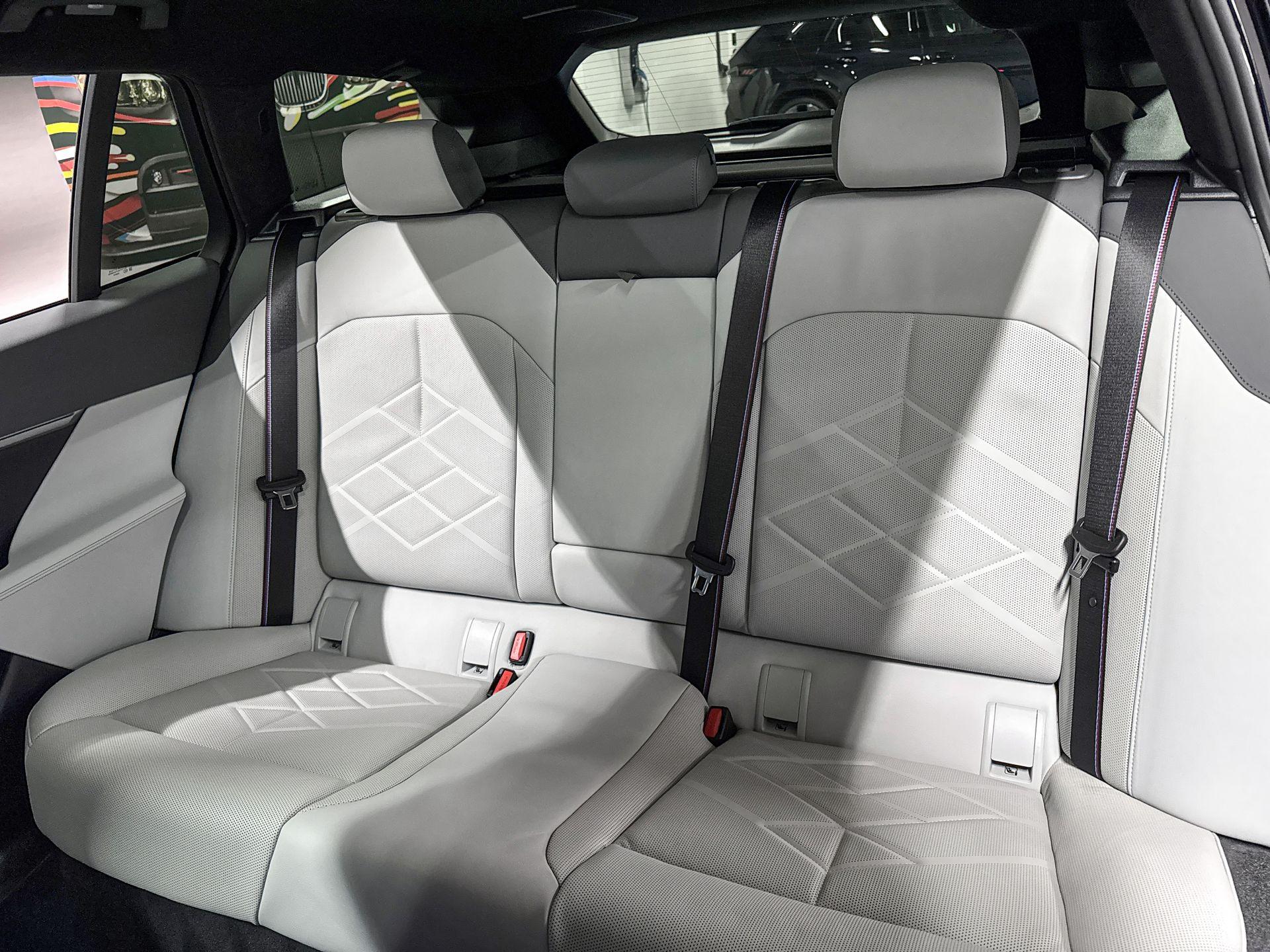 Foto van BMW 550e xDrive
