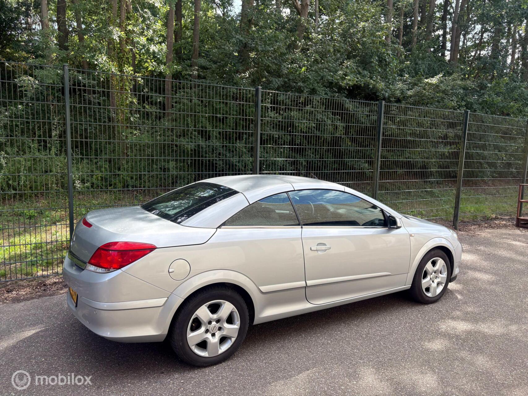 Foto van Opel Astra Cabrio