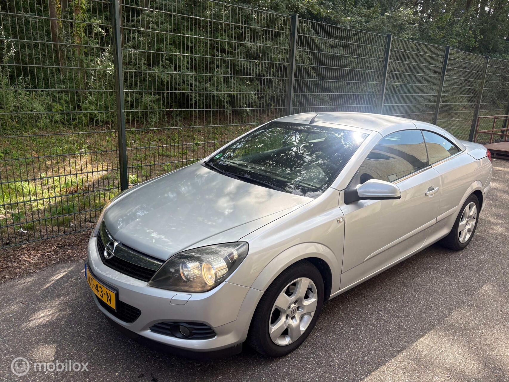 Foto van Opel Astra Cabrio