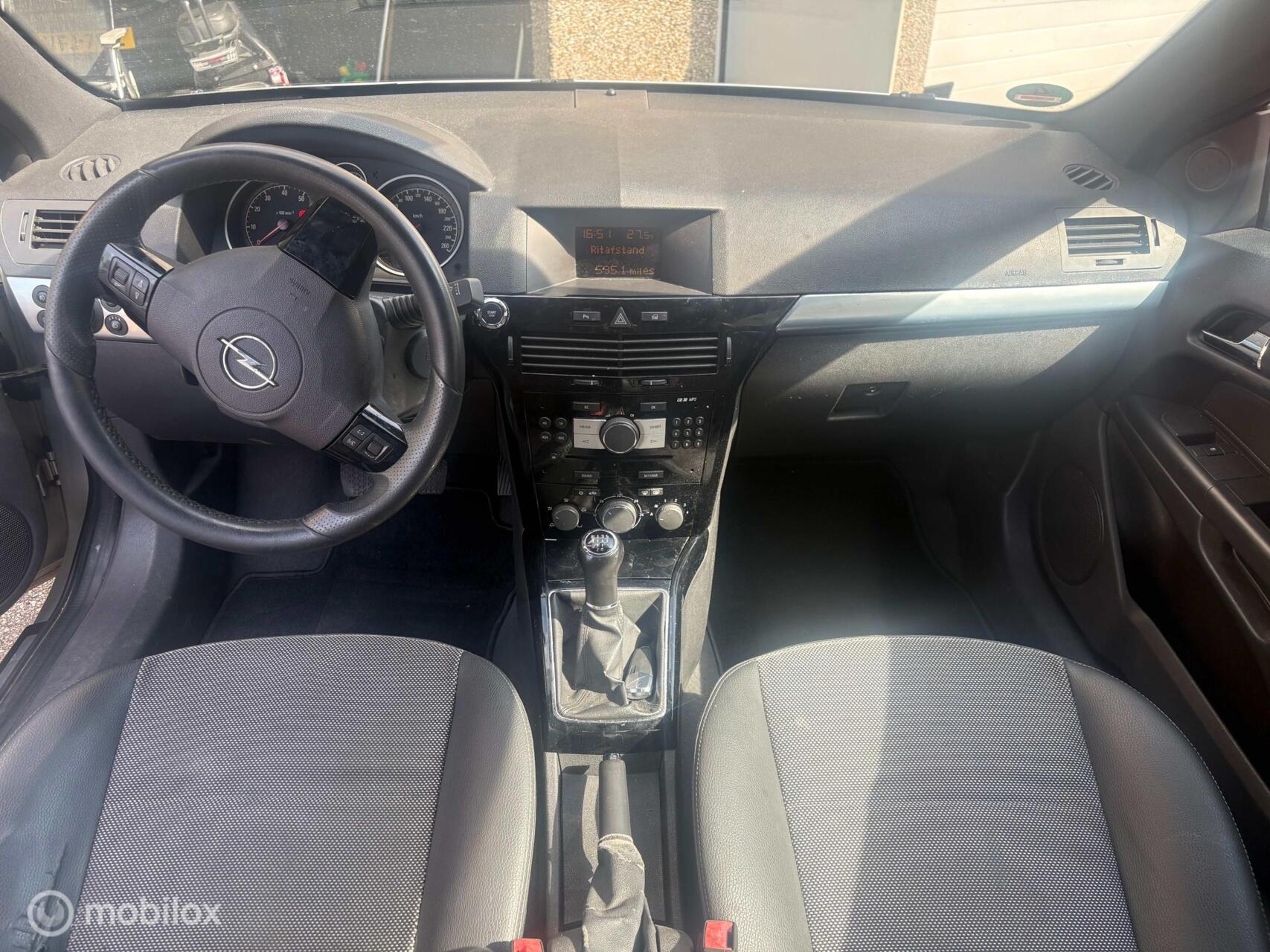 Foto van Opel Astra Cabrio