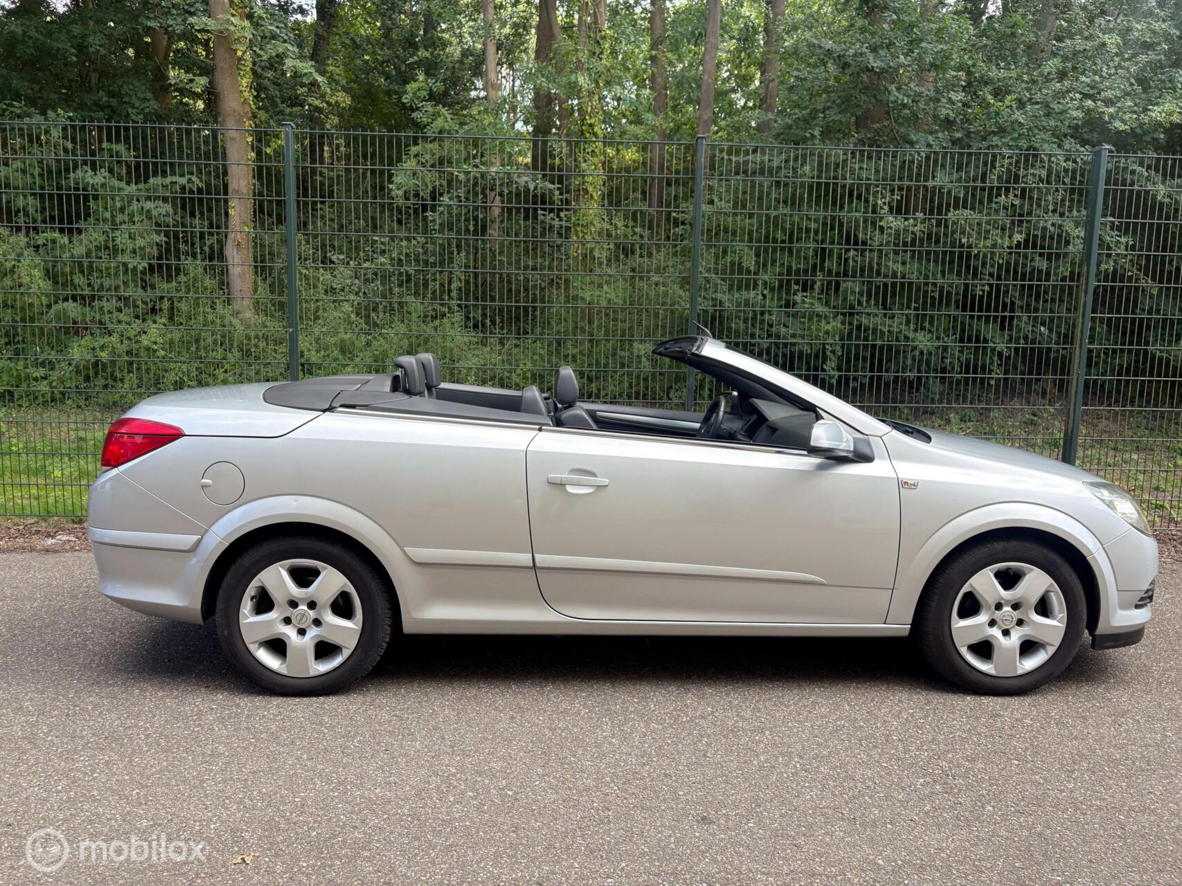 Foto van Opel Astra Cabrio