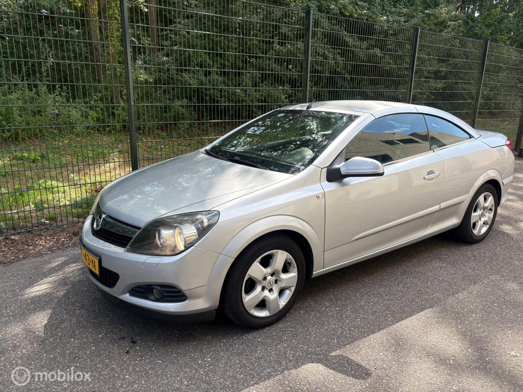 Foto van Opel Astra Cabrio