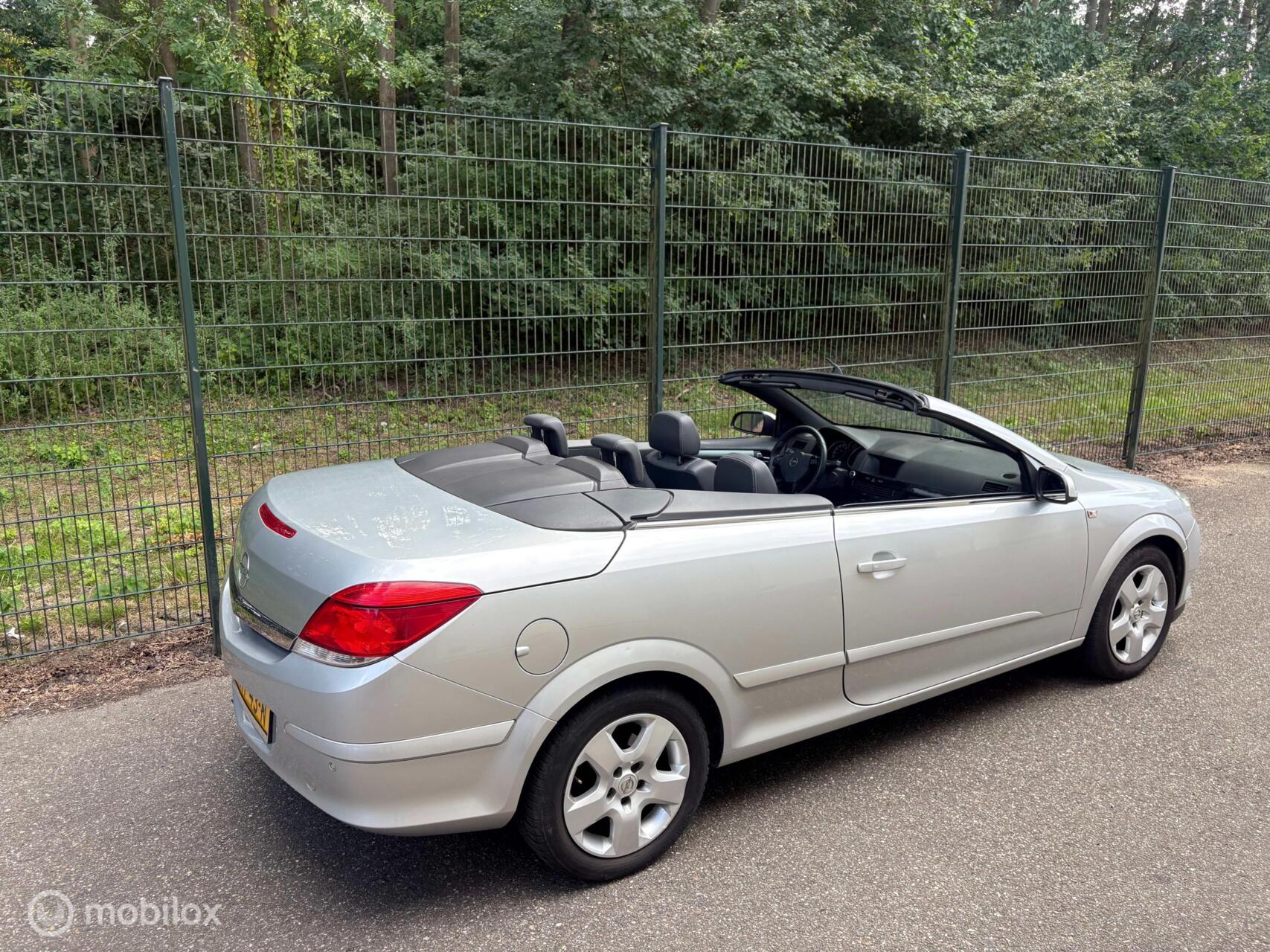 Foto van Opel Astra Cabrio