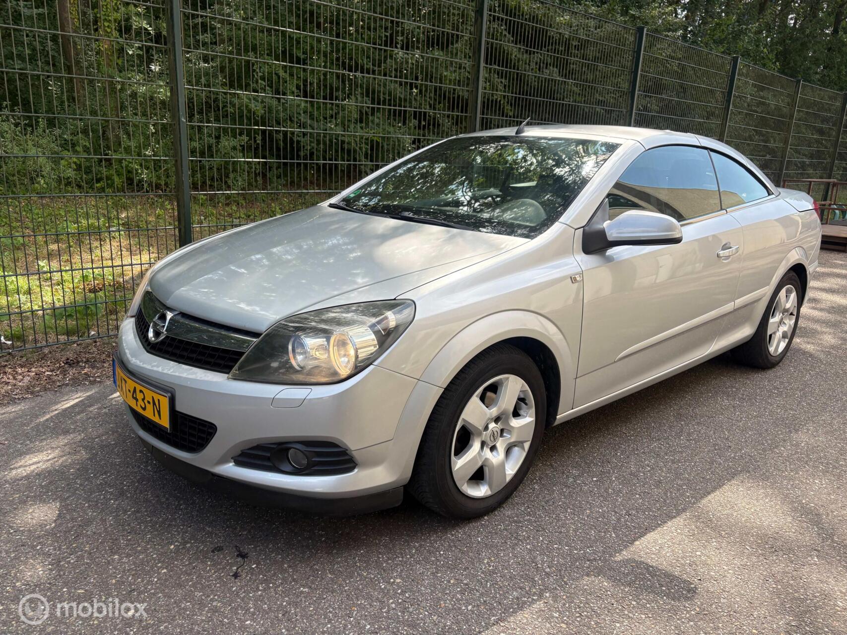 Foto van Opel Astra Cabrio