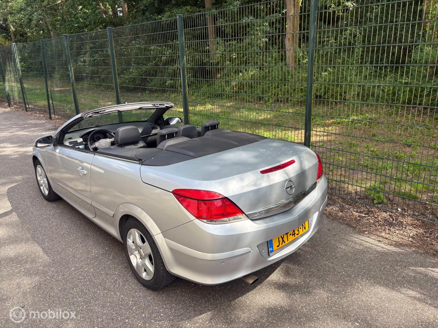 Foto van Opel Astra Cabrio