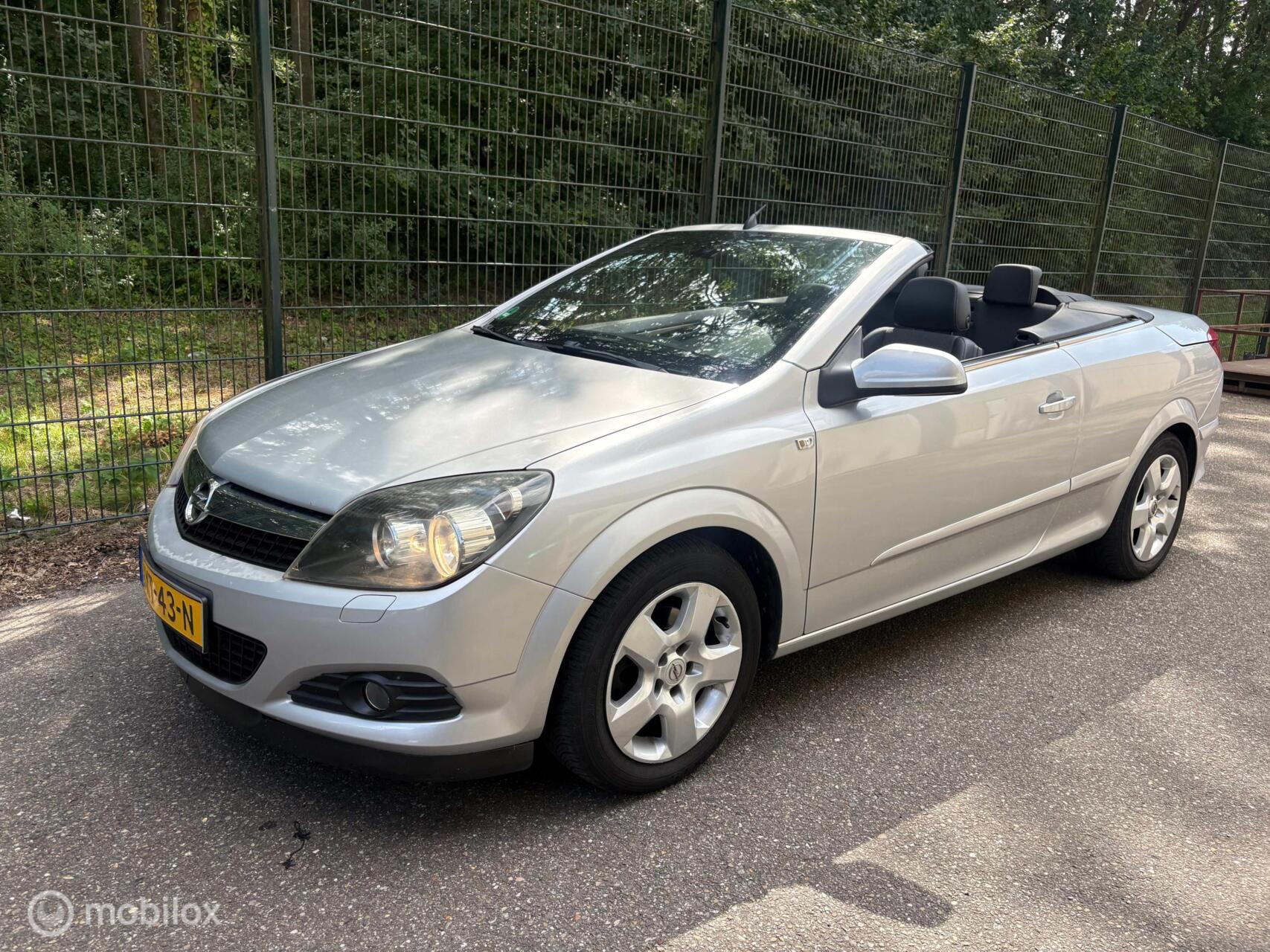 Foto van Opel Astra Cabrio