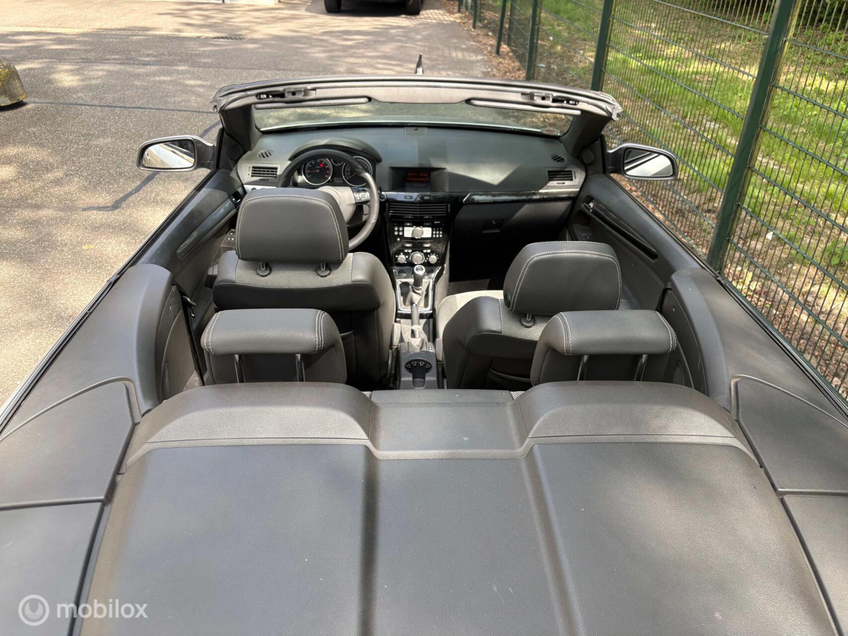 Foto van Opel Astra Cabrio