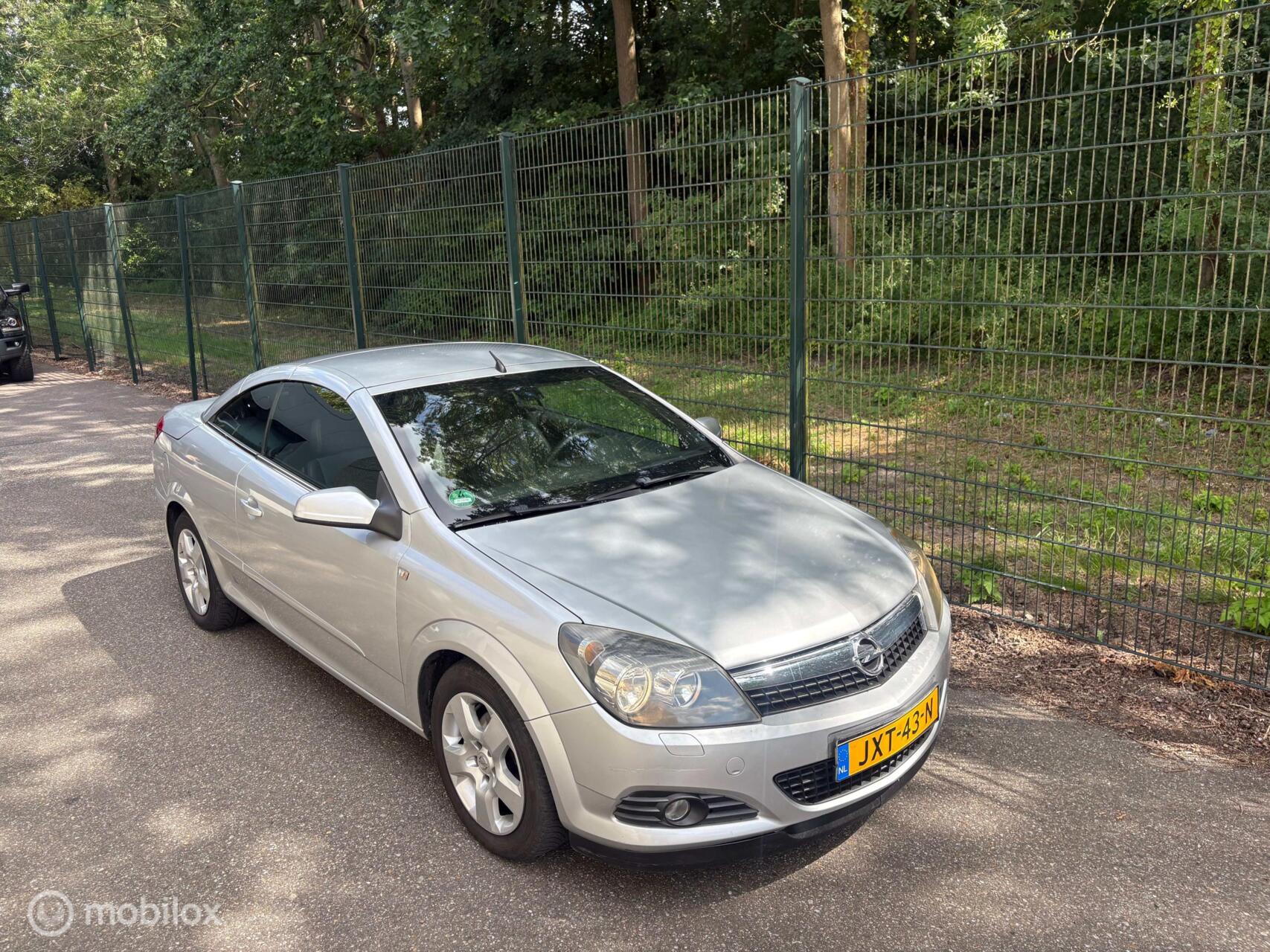 Foto van Opel Astra Cabrio